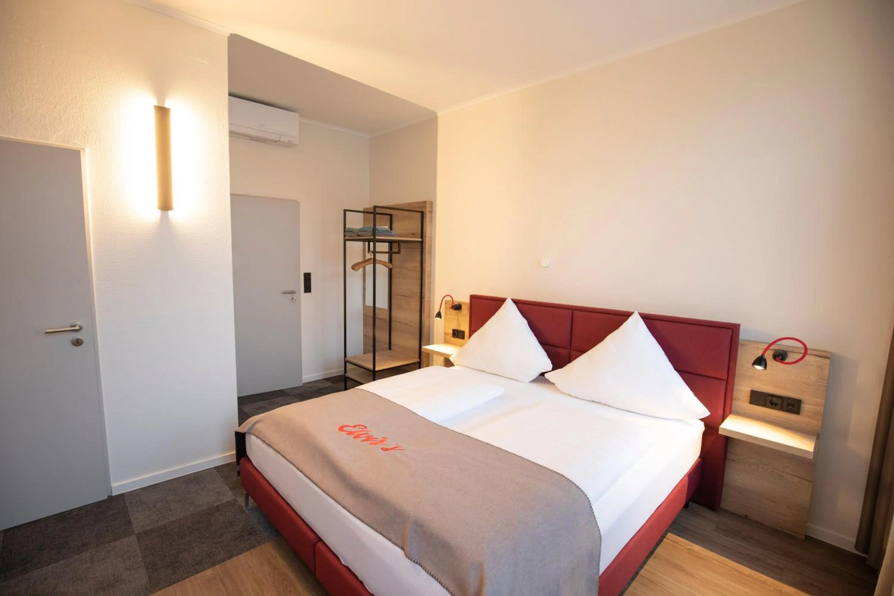 Bed in Hotel Restaurant Zur Linde