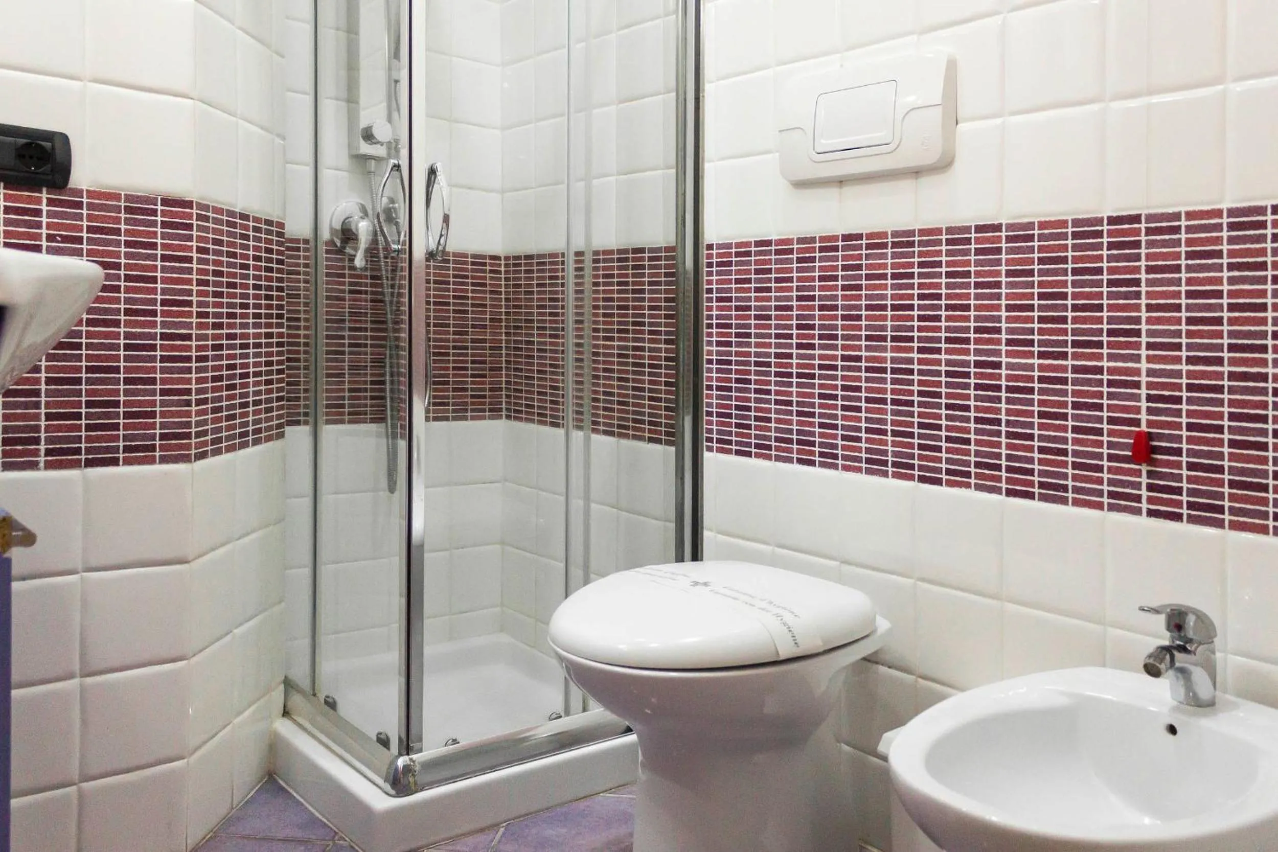 Shower in Blu Mediterraneo B&B