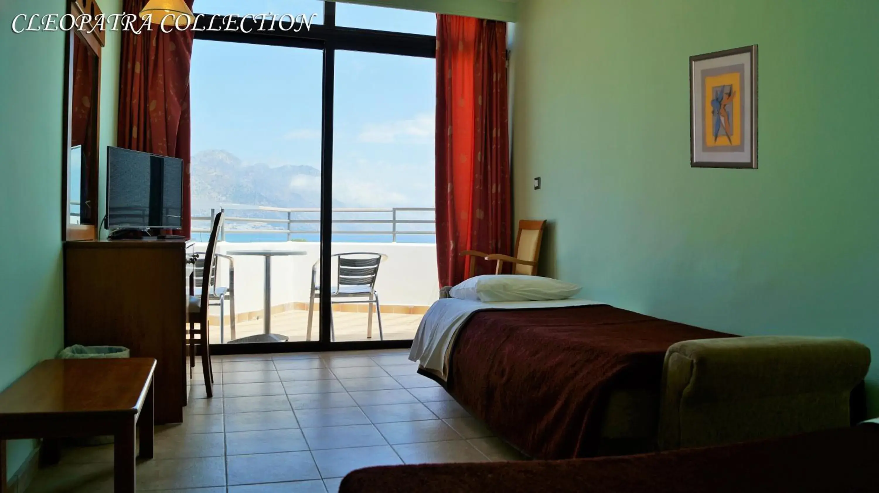 Bed in Cleopatra Superior Bed in Cleopatra Superior