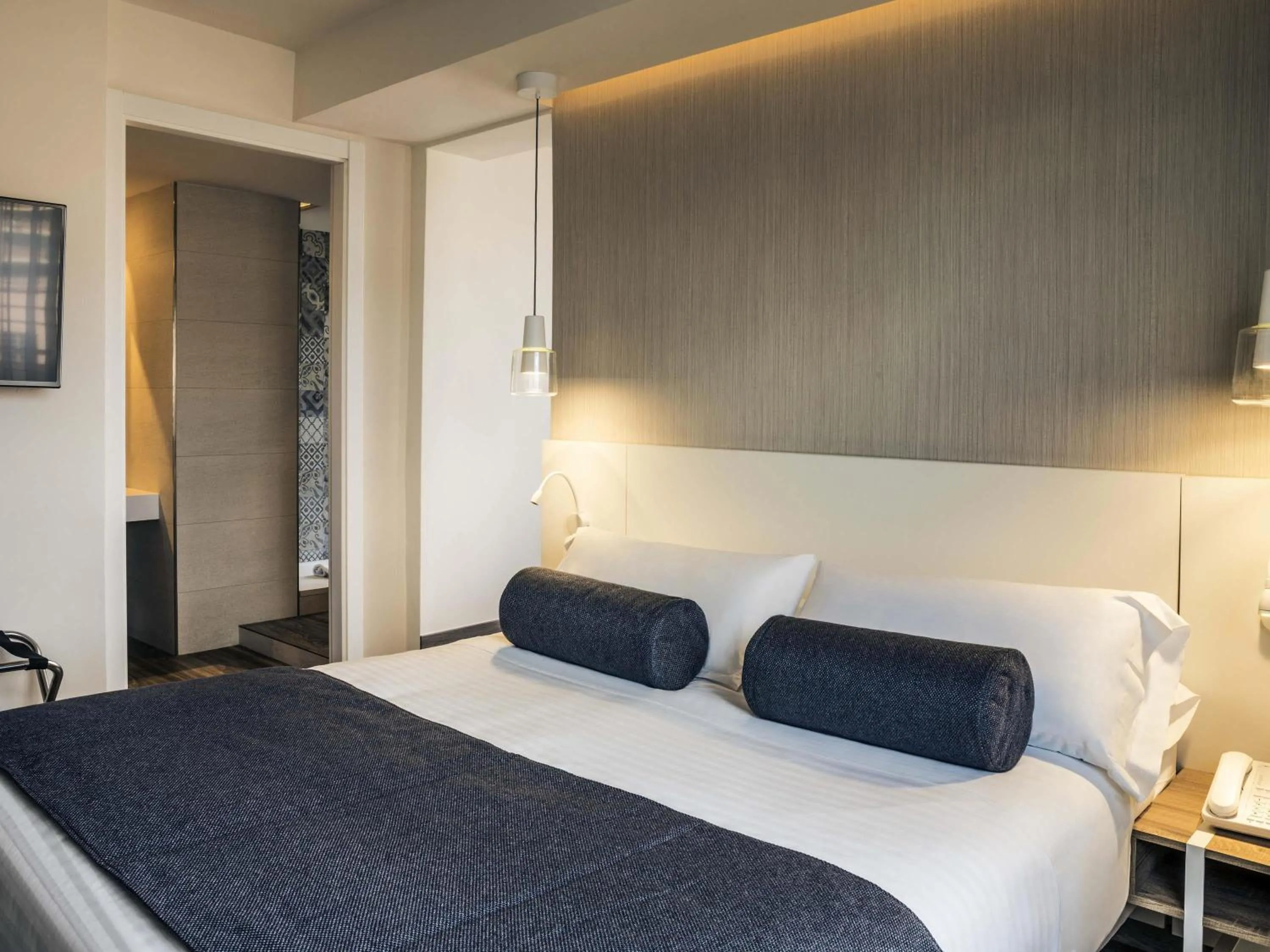 Bedroom, Bed in Mercure Barcelona Condor