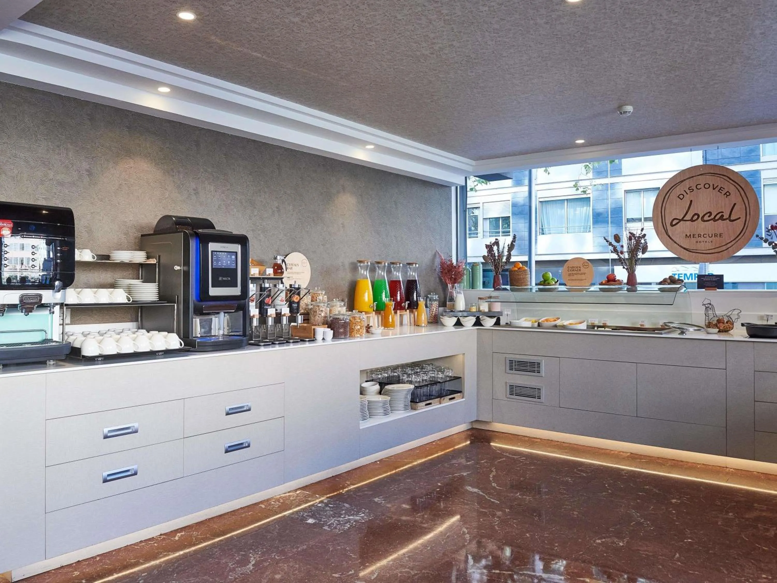 Breakfast in Mercure Barcelona Condor