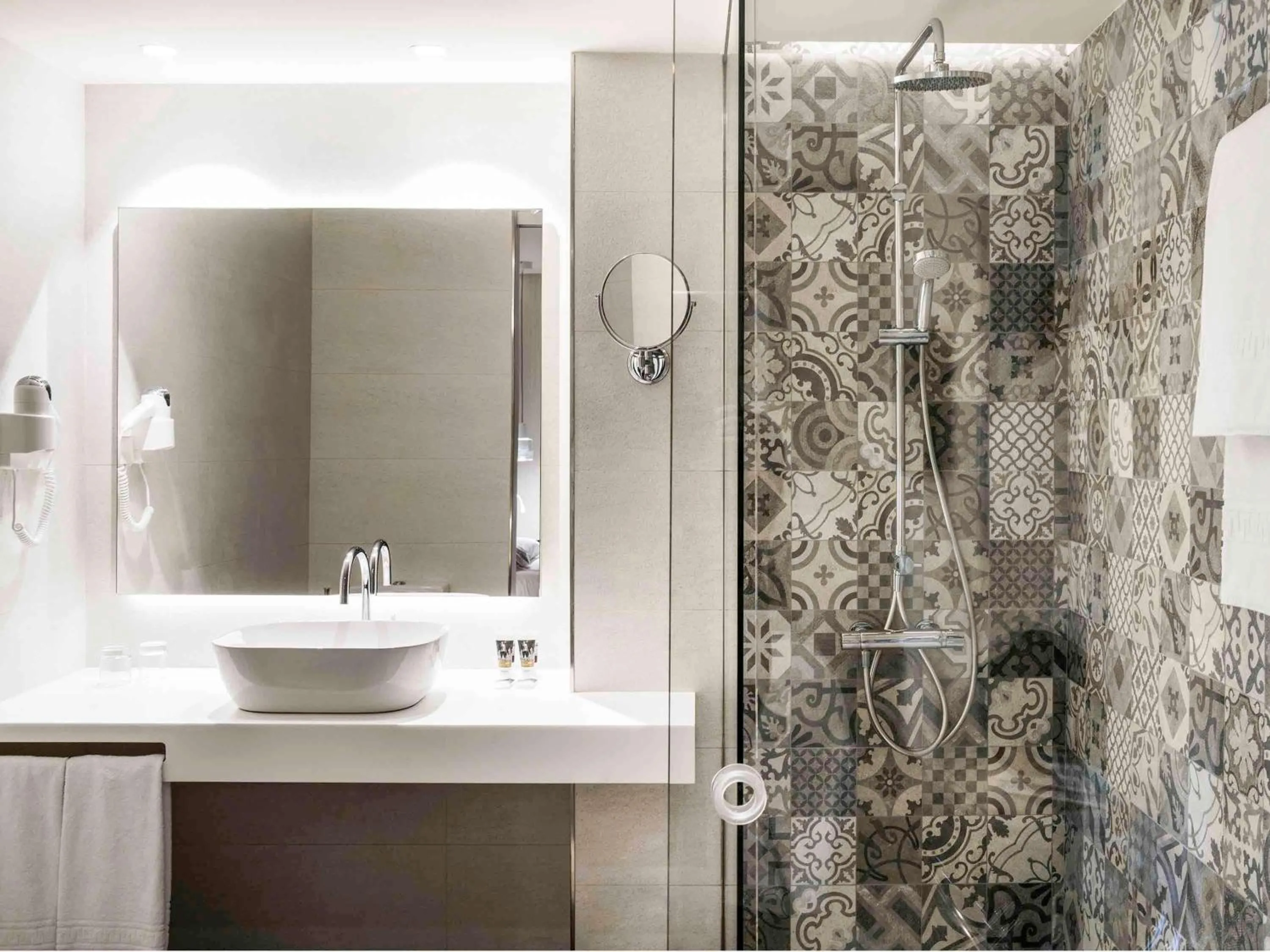 Bedroom in Mercure Barcelona Condor