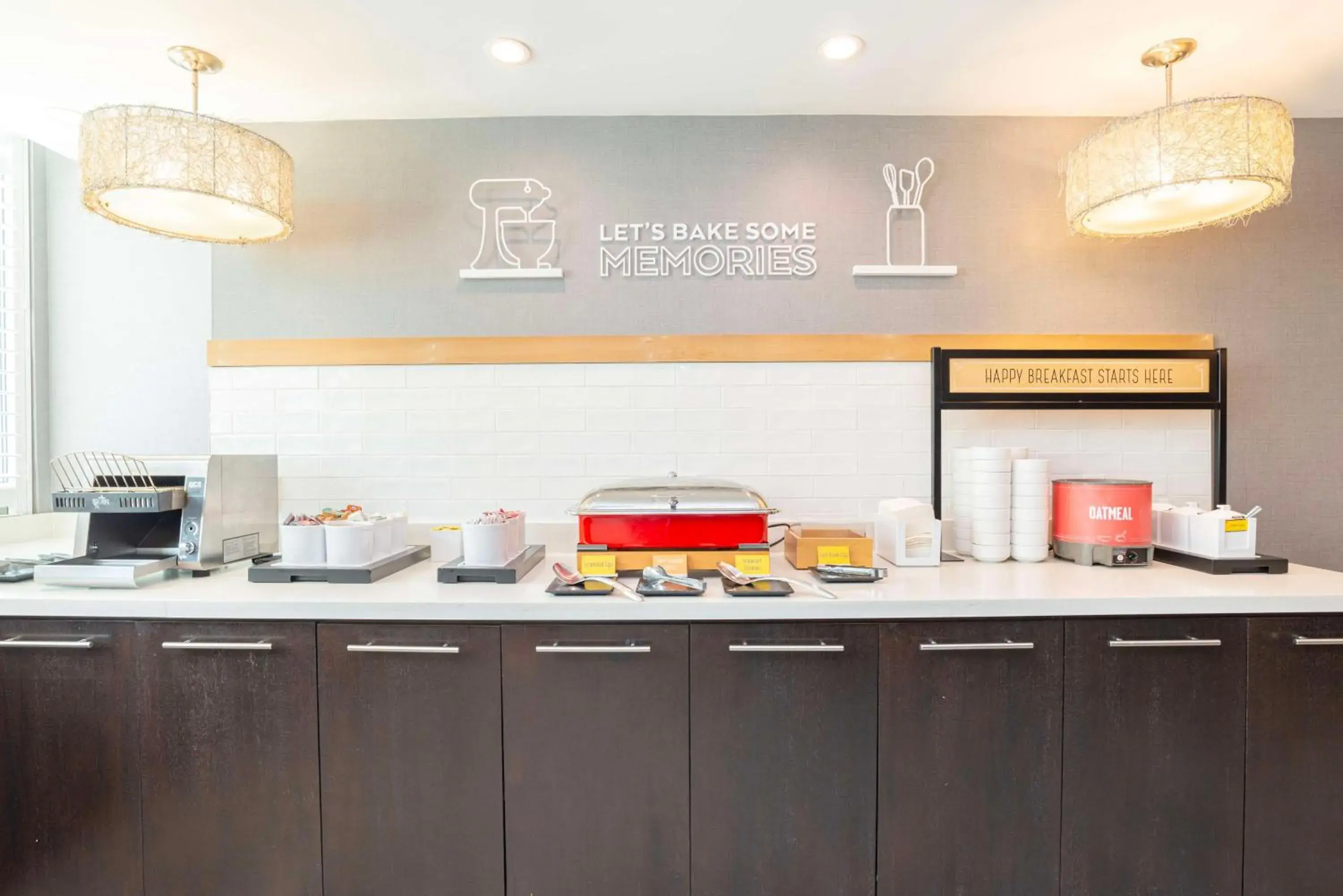 Breakfast in Hampton Inn & Suites, by Hilton - Vancouver Downtown Breakfast in Hampton Inn & Suites, by Hilton - Vancouver Downtown