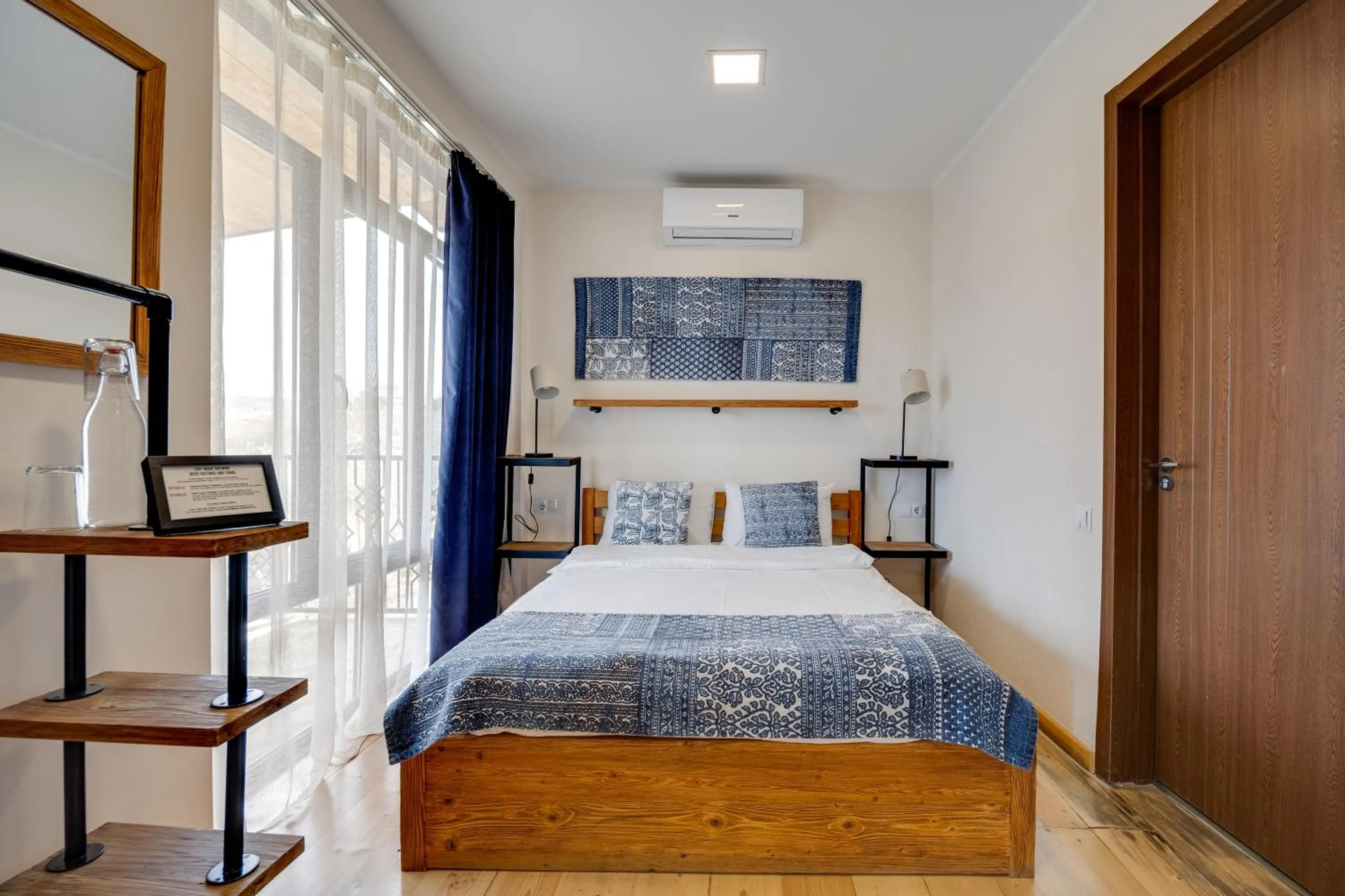 Deluxe Double or Twin Room with Garden View - single occupancy in Lost Ridge Inn, Brewery & Ranch