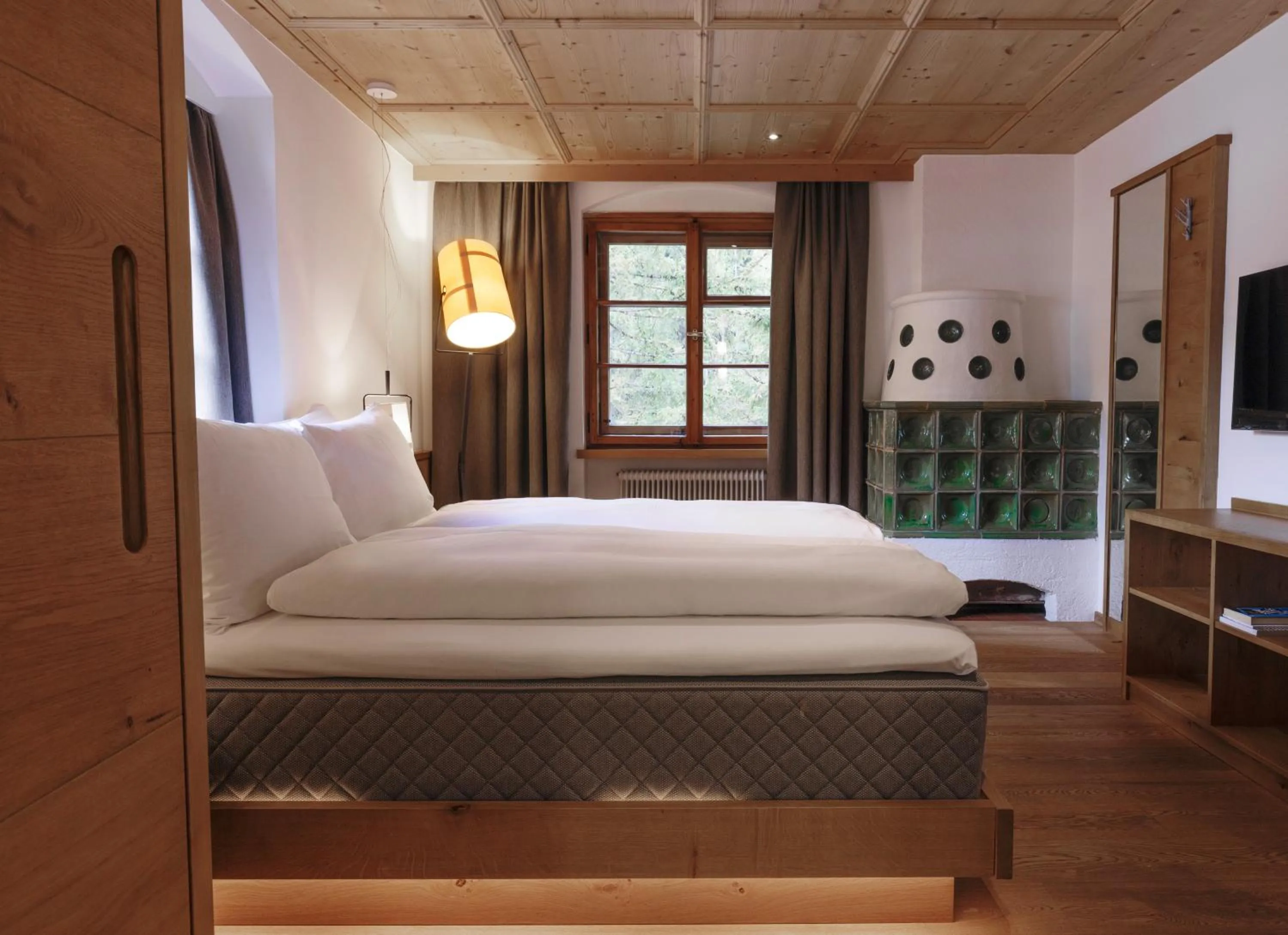 Bed in Valluga Hotel