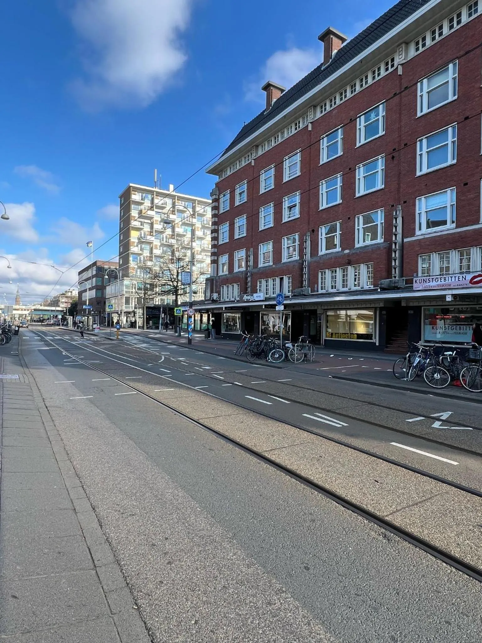 Day in Amigo Budget Hotel