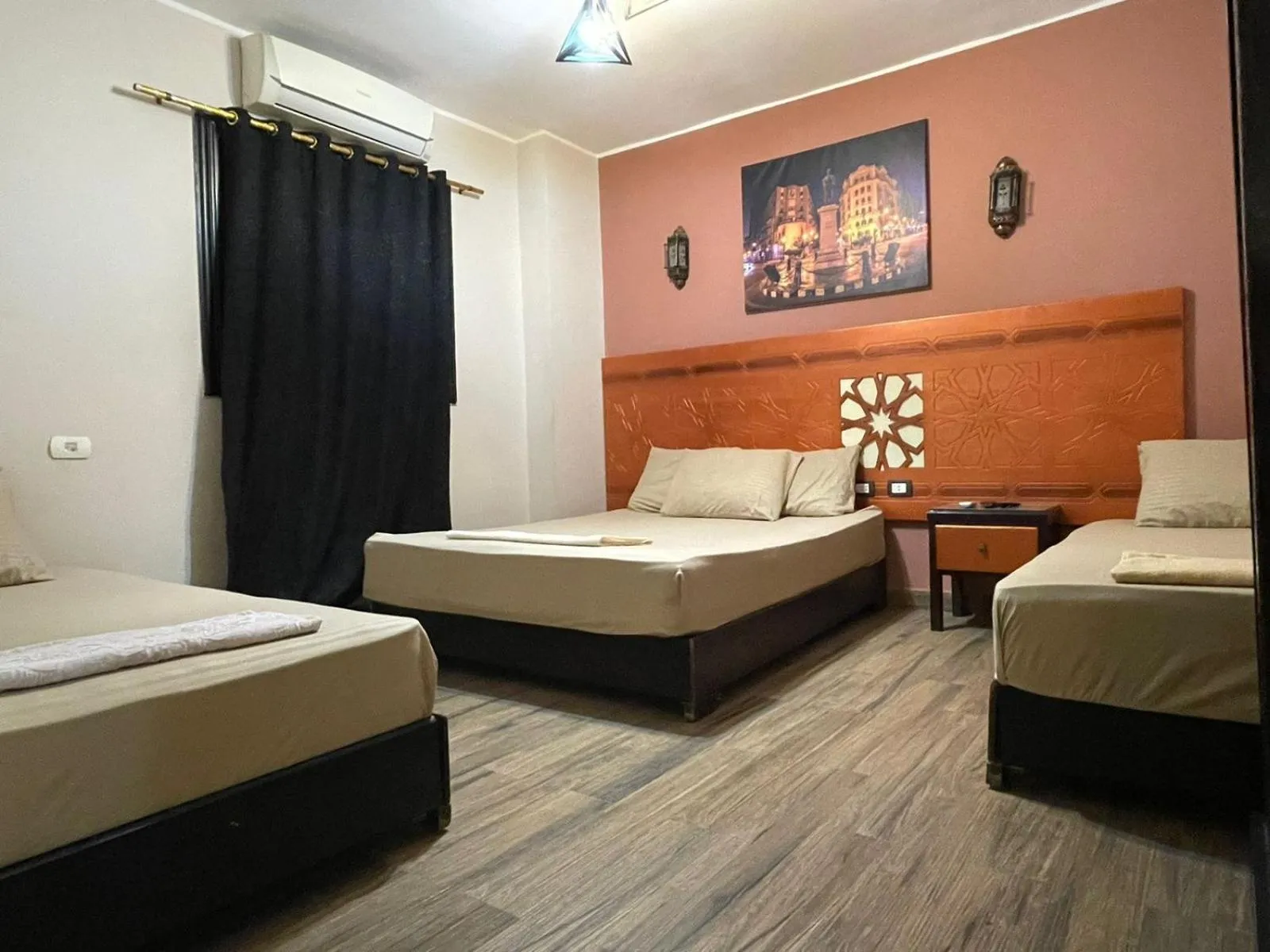 Bed in H100 Pyramids View