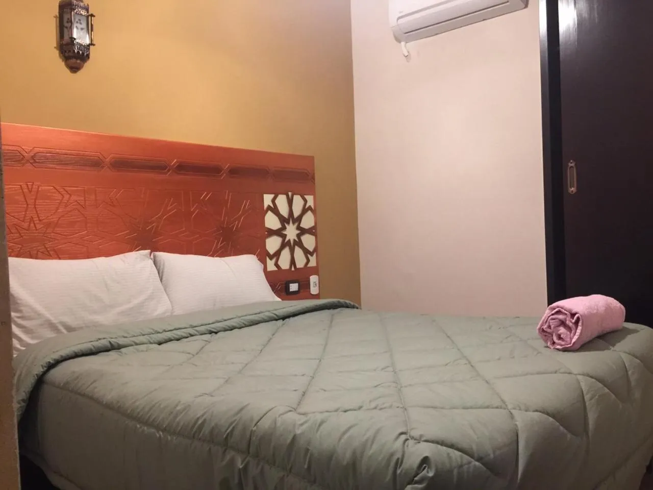 Bed in H100 Pyramids View