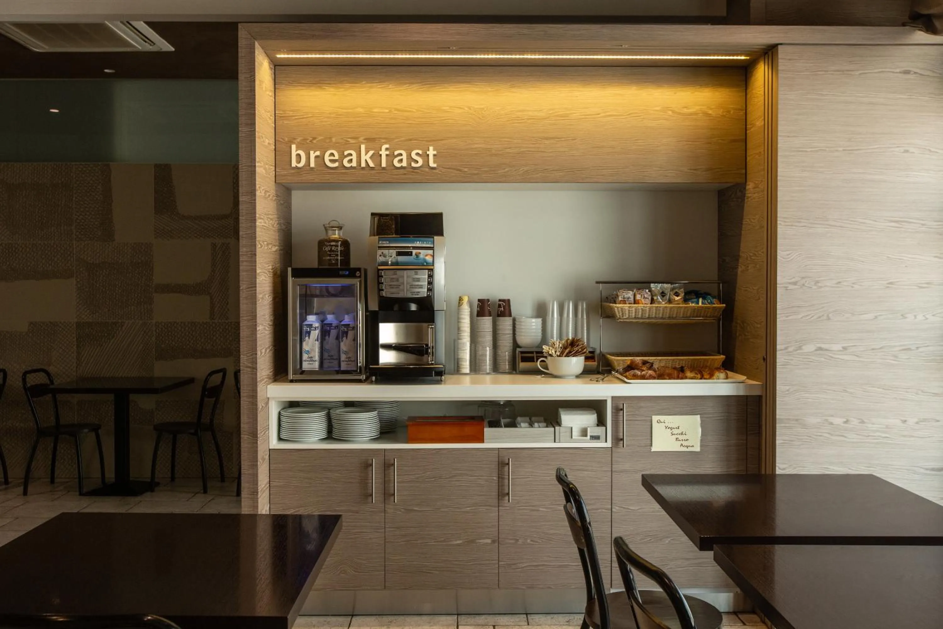 Italian breakfast in Hotel New Bari