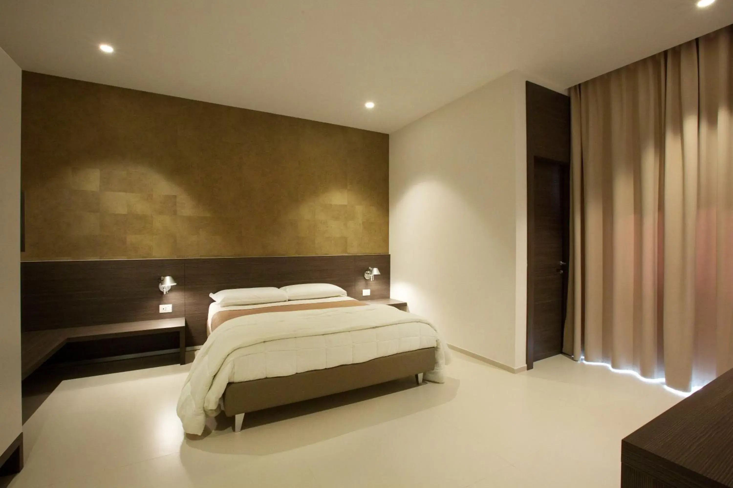 Classic Quadruple Room in Hotel New Bari Classic Quadruple Room in Hotel New Bari