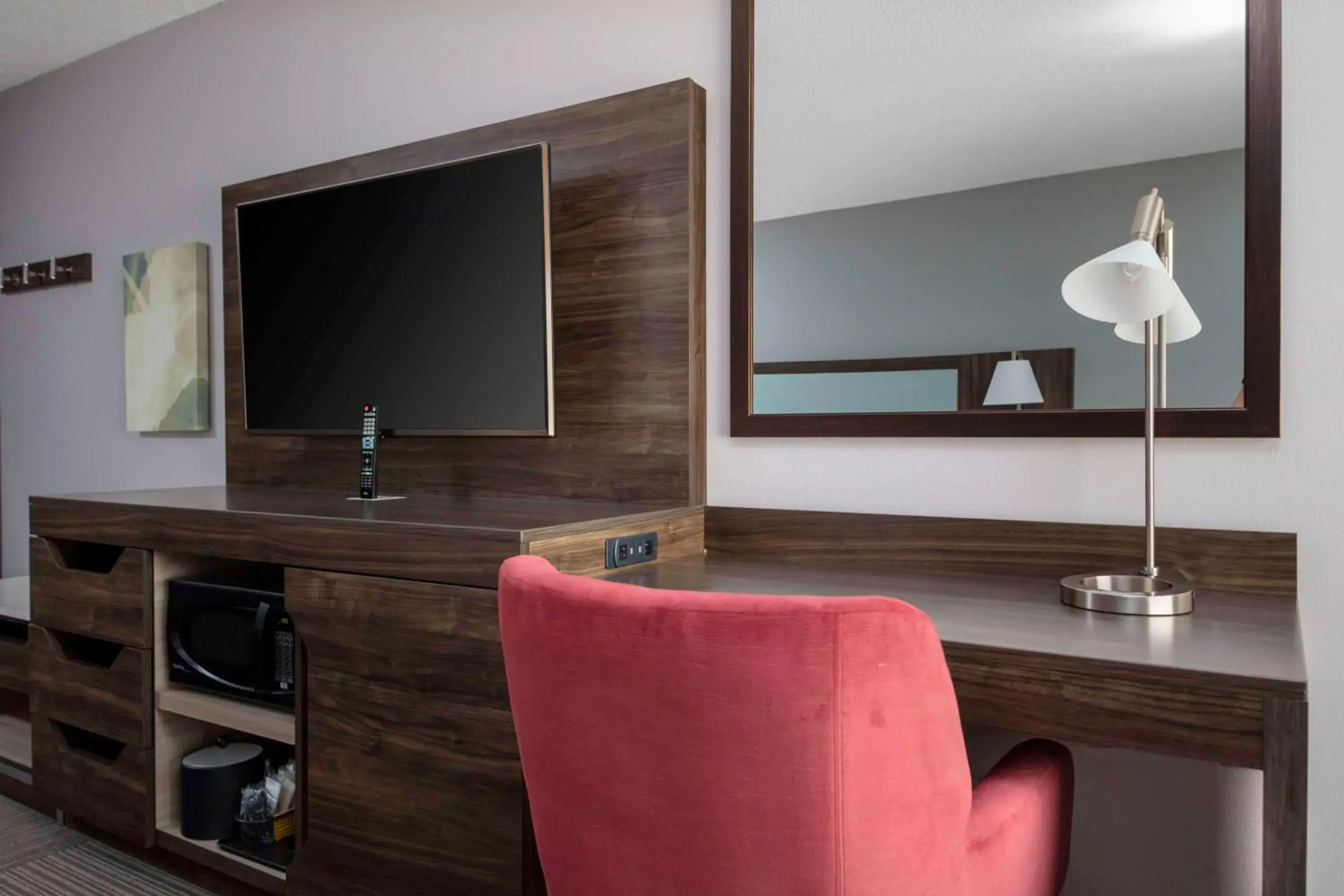 Bedroom in Hampton Inn Conyers Bedroom in Hampton Inn Conyers