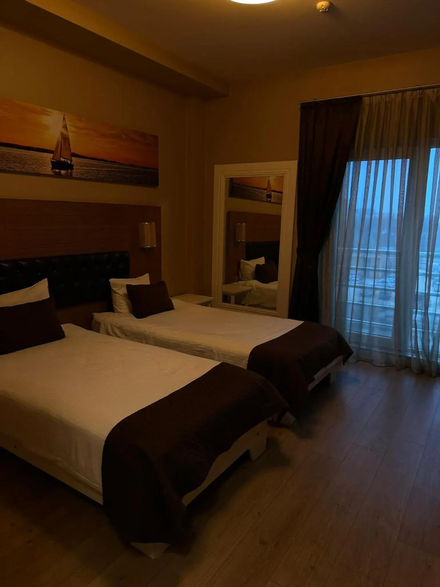 Twin Room in City Hotel Plovdiv FREE PARKING Twin Room in City Hotel Plovdiv FREE PARKING