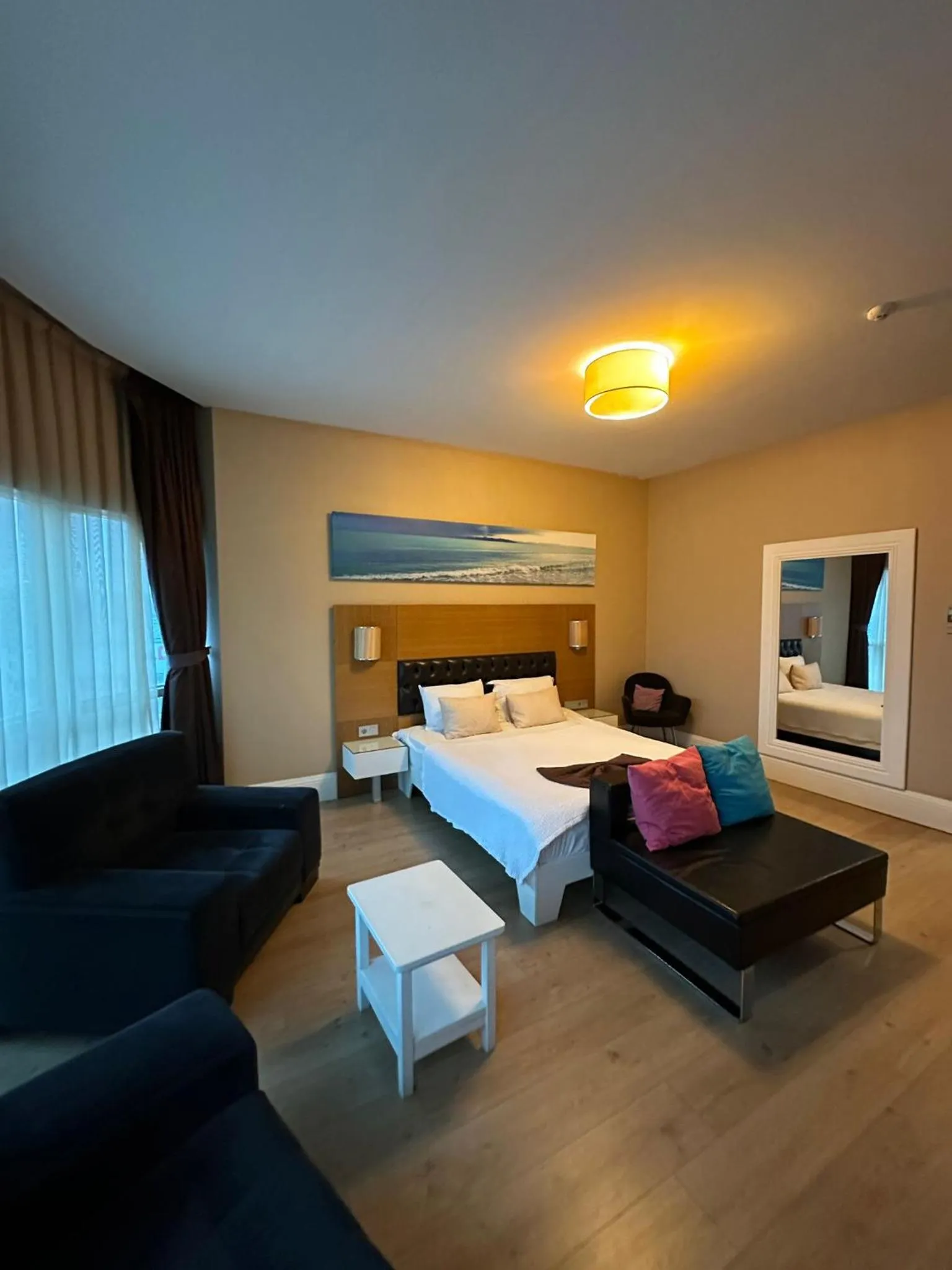 Seating area, Bed in City Hotel Plovdiv