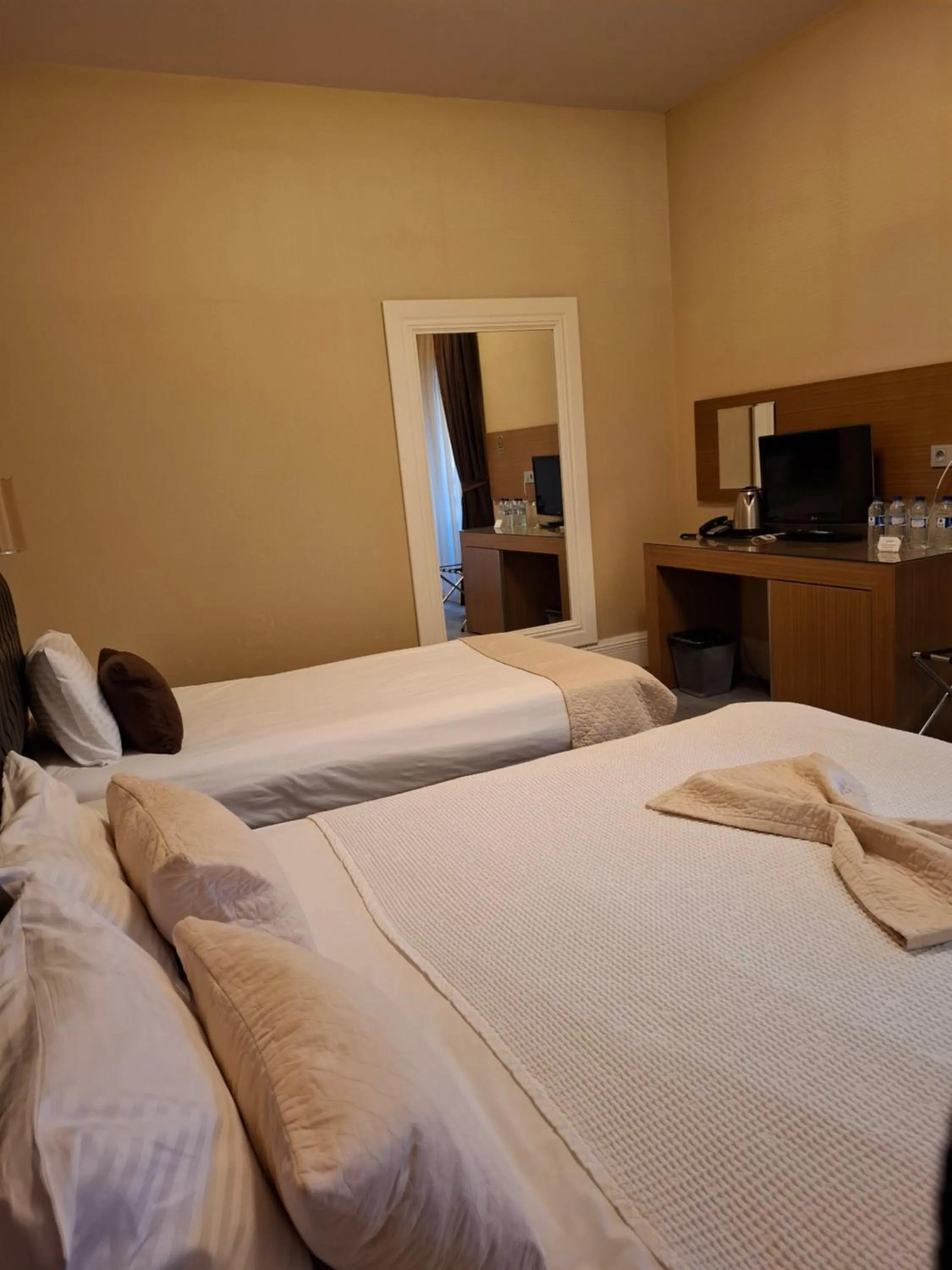 Bed in City Hotel Plovdiv