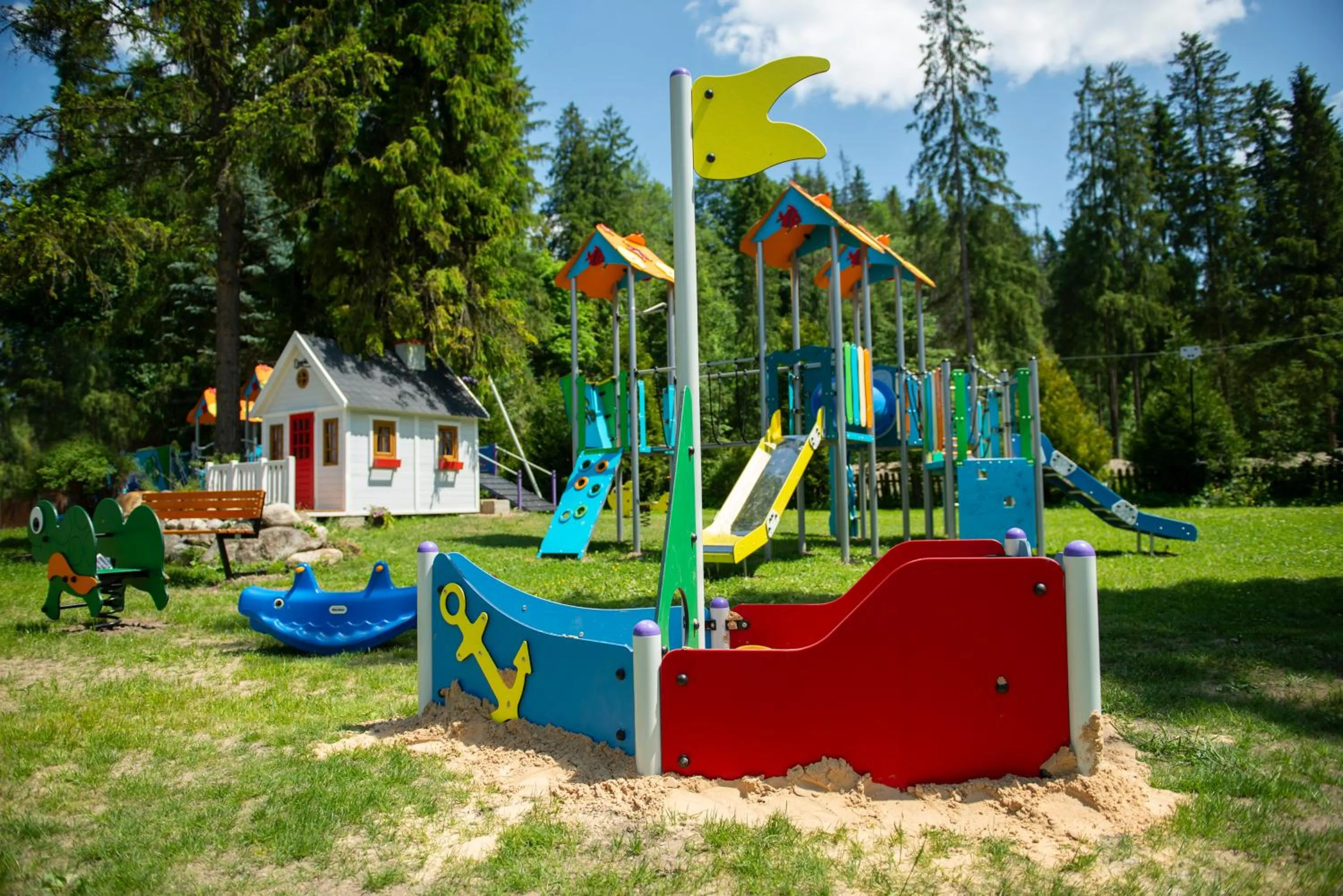 Children play ground in Paryżanka Basen Spa