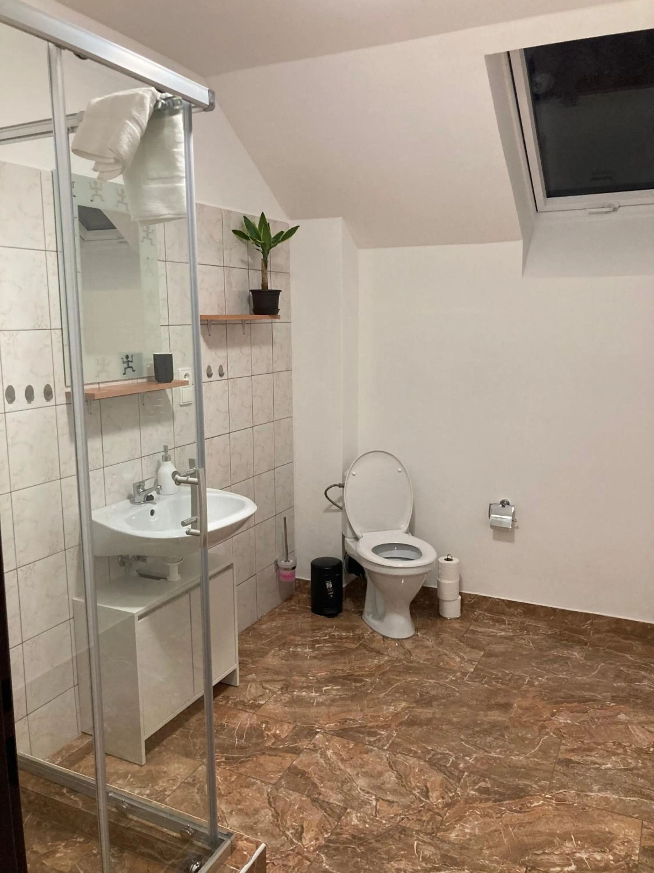 Twin Room in Penzion Pod pecí