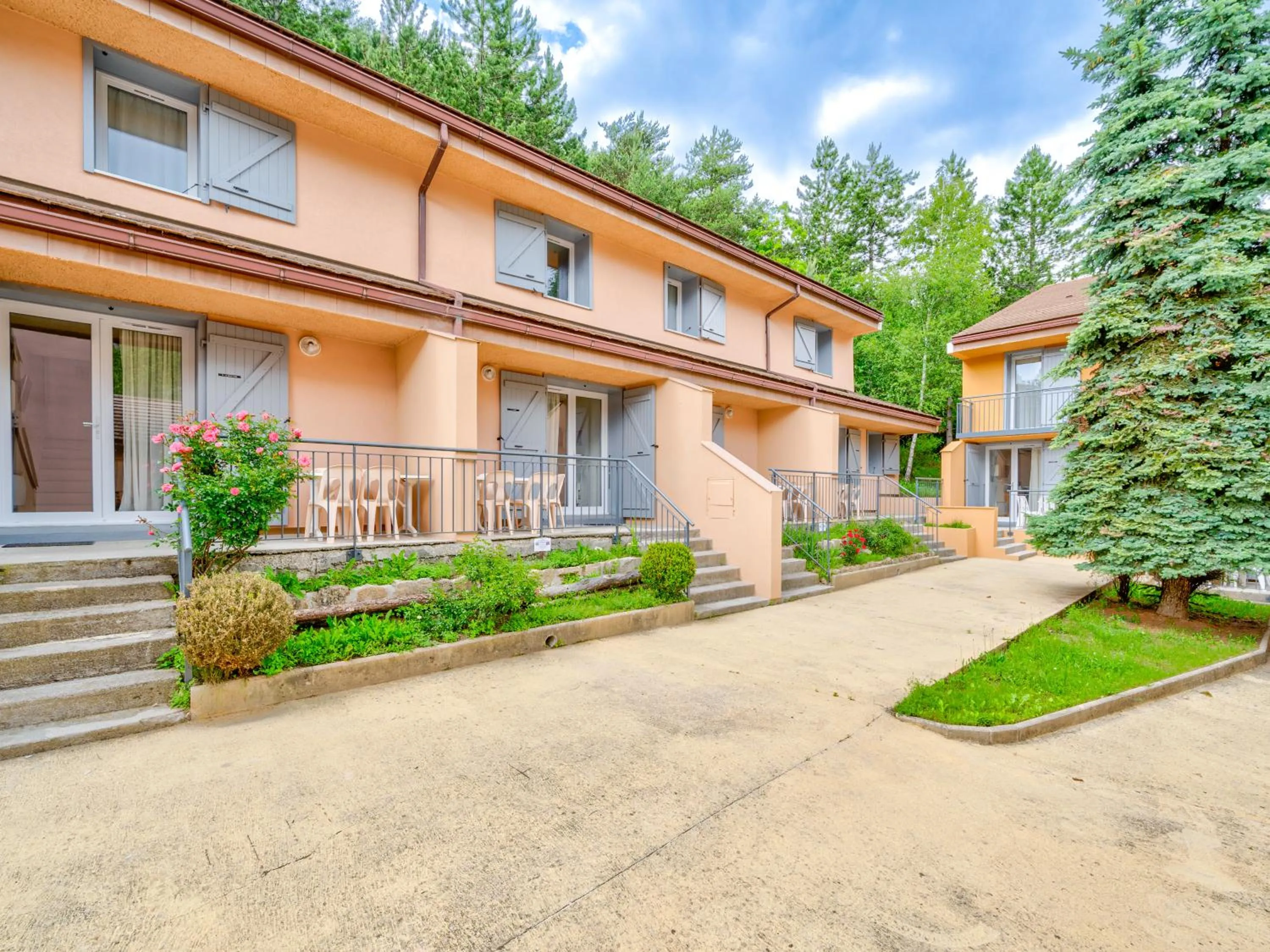 Property building in Vacancéole - Résidence Les Gorges Rouges
