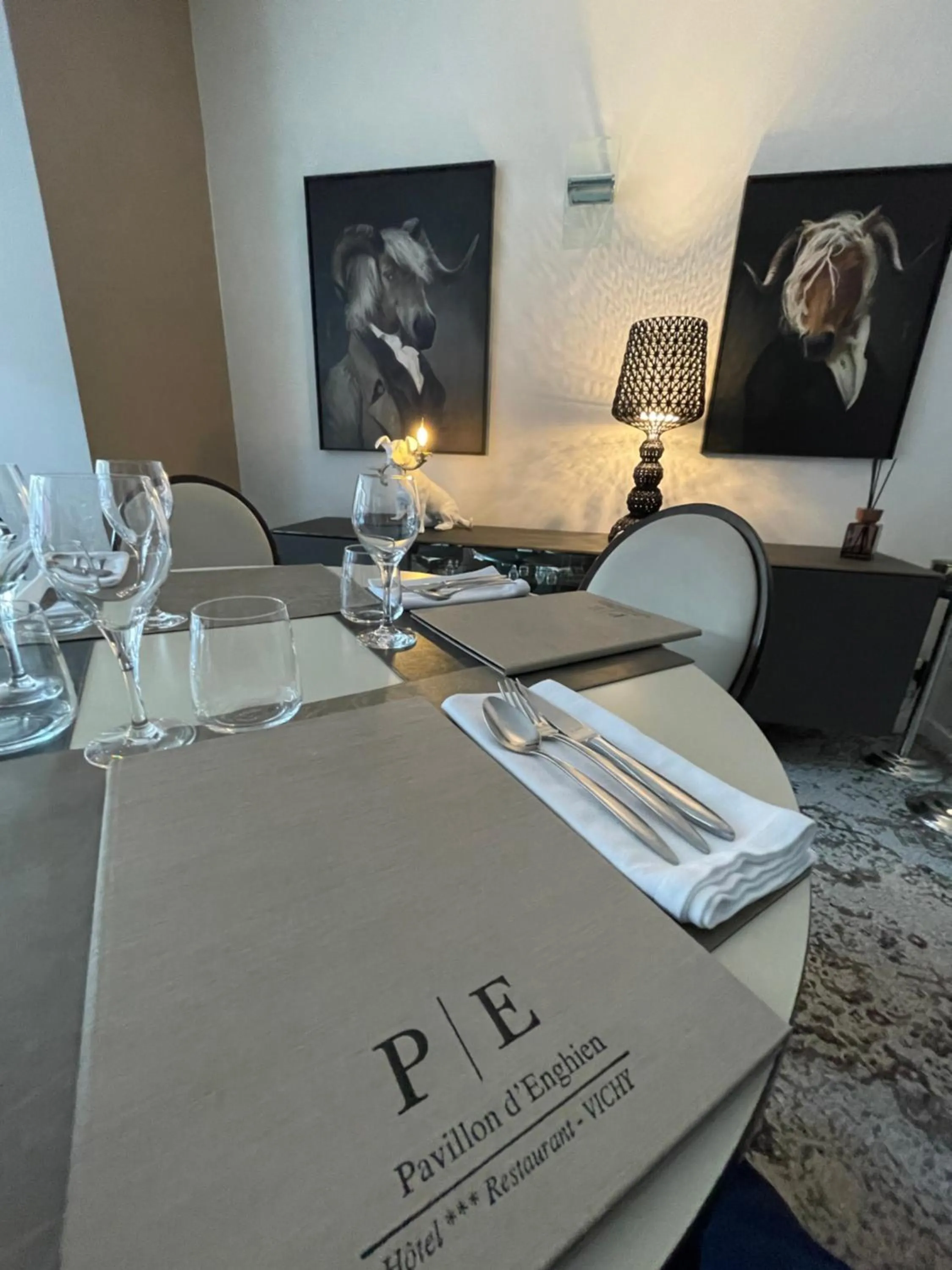 Restaurant/places to eat in Demeures & Châteaux Le Pavillon d'Enghien, Vichy Centre