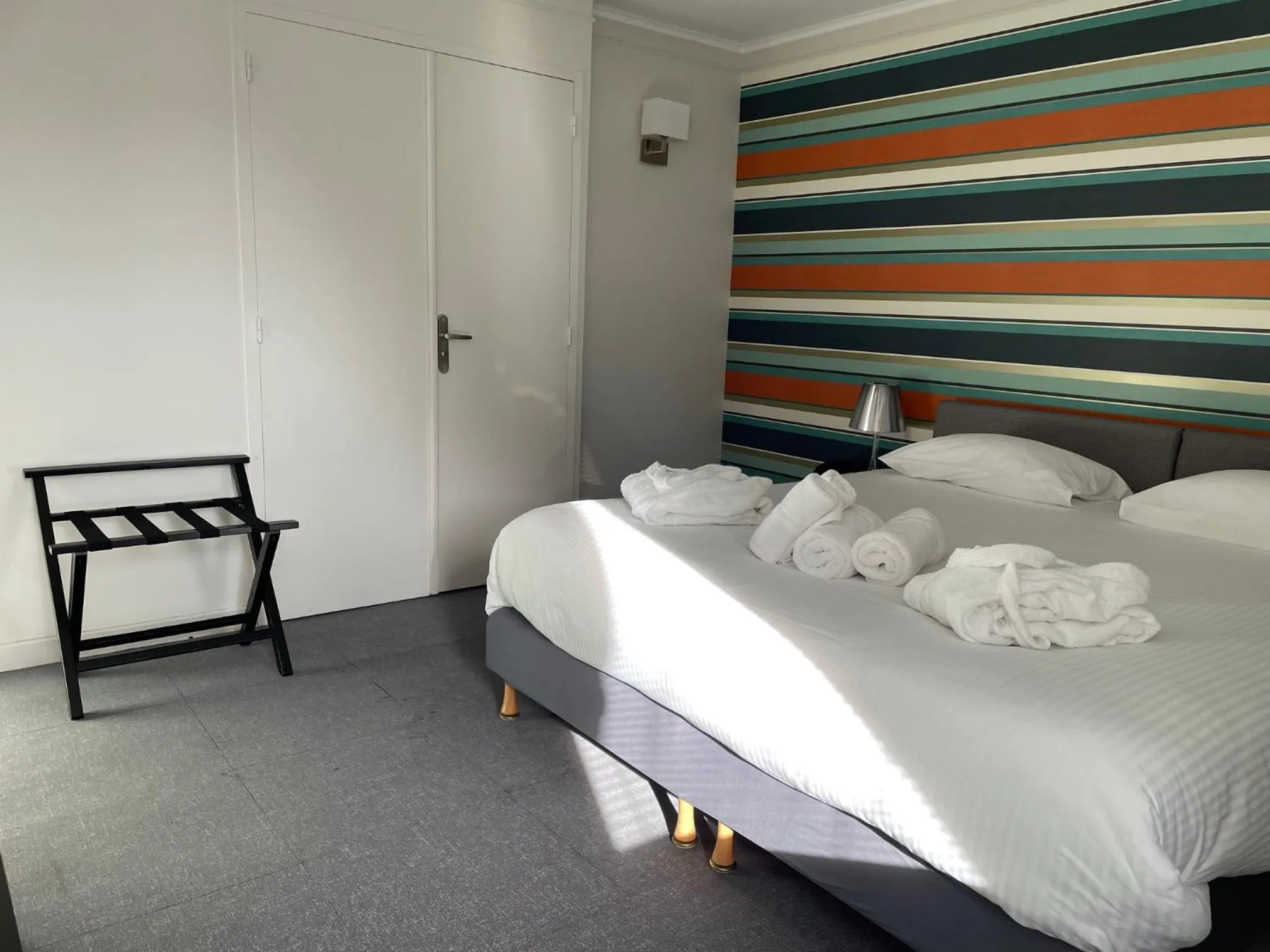 Bed in Demeures & Châteaux Le Pavillon d'Enghien, Vichy Centre