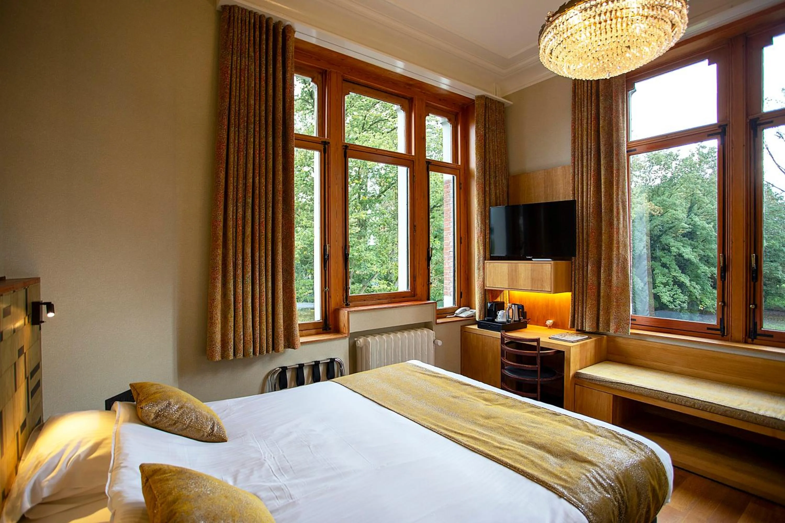 Photo of the whole room, Bed in Boutique hotel Shamon