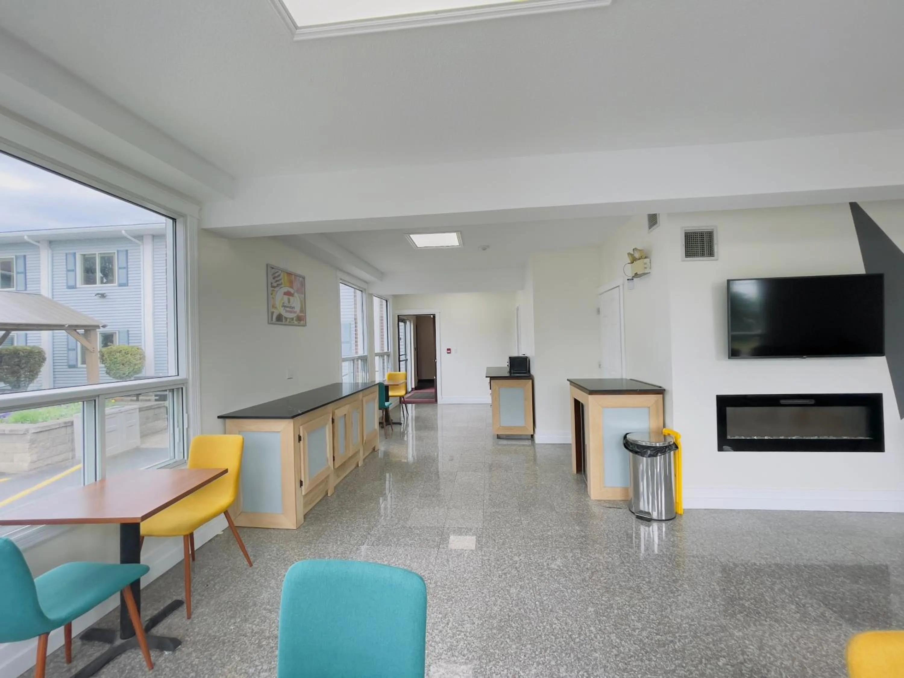 Seating area in Super 8 by Wyndham Pembroke