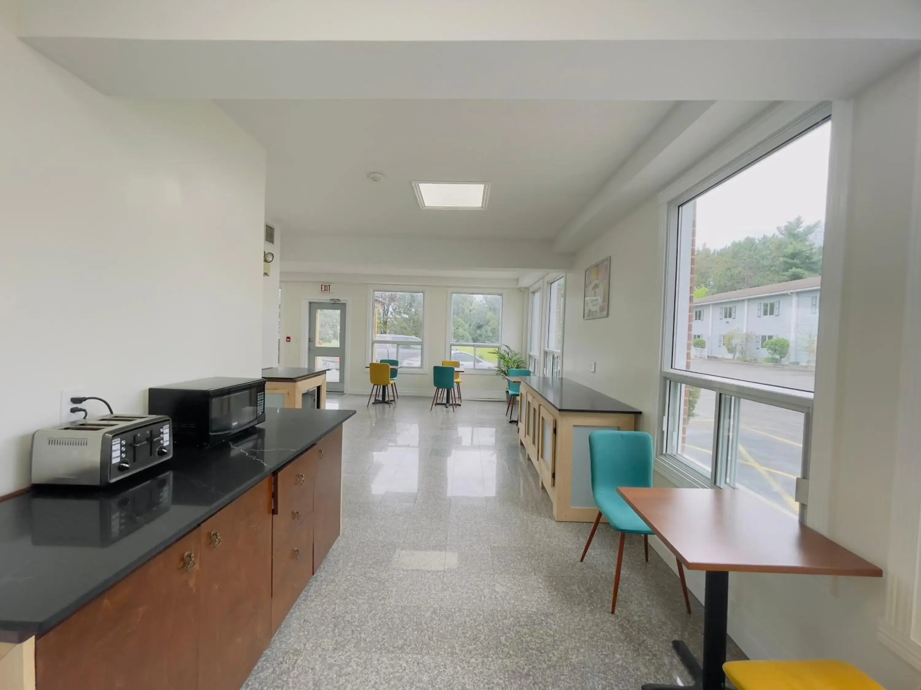 Breakfast in Super 8 by Wyndham Pembroke Breakfast in Super 8 by Wyndham Pembroke