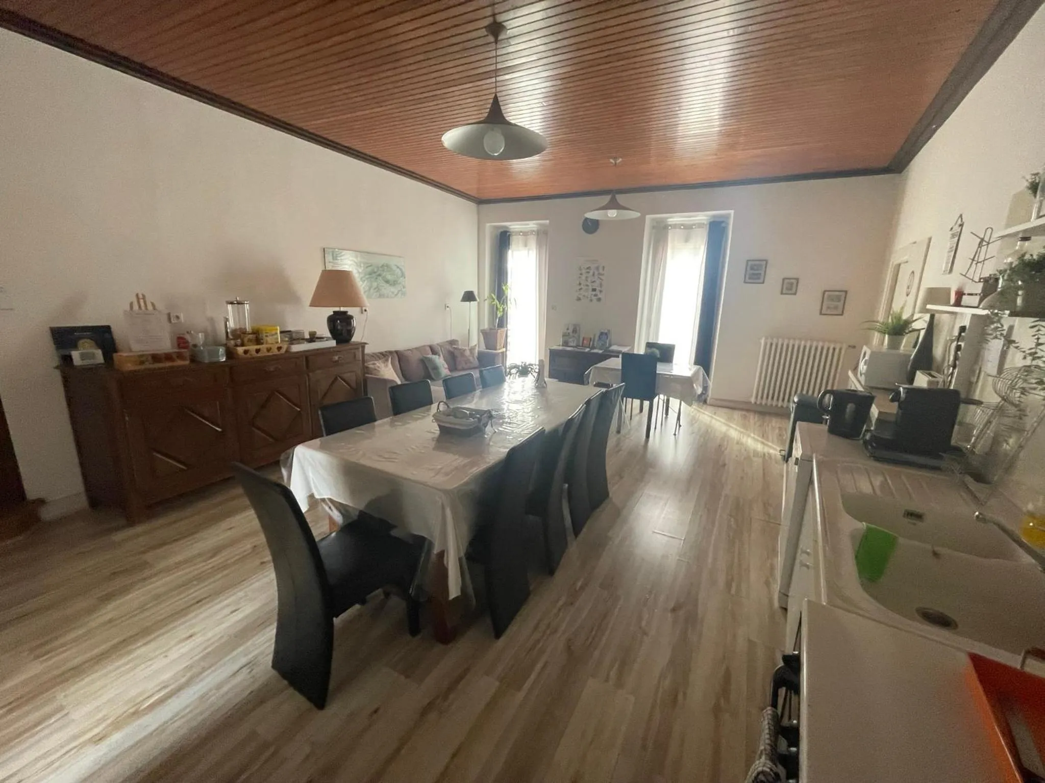 Communal kitchen in Gîte:"sur le chemin"