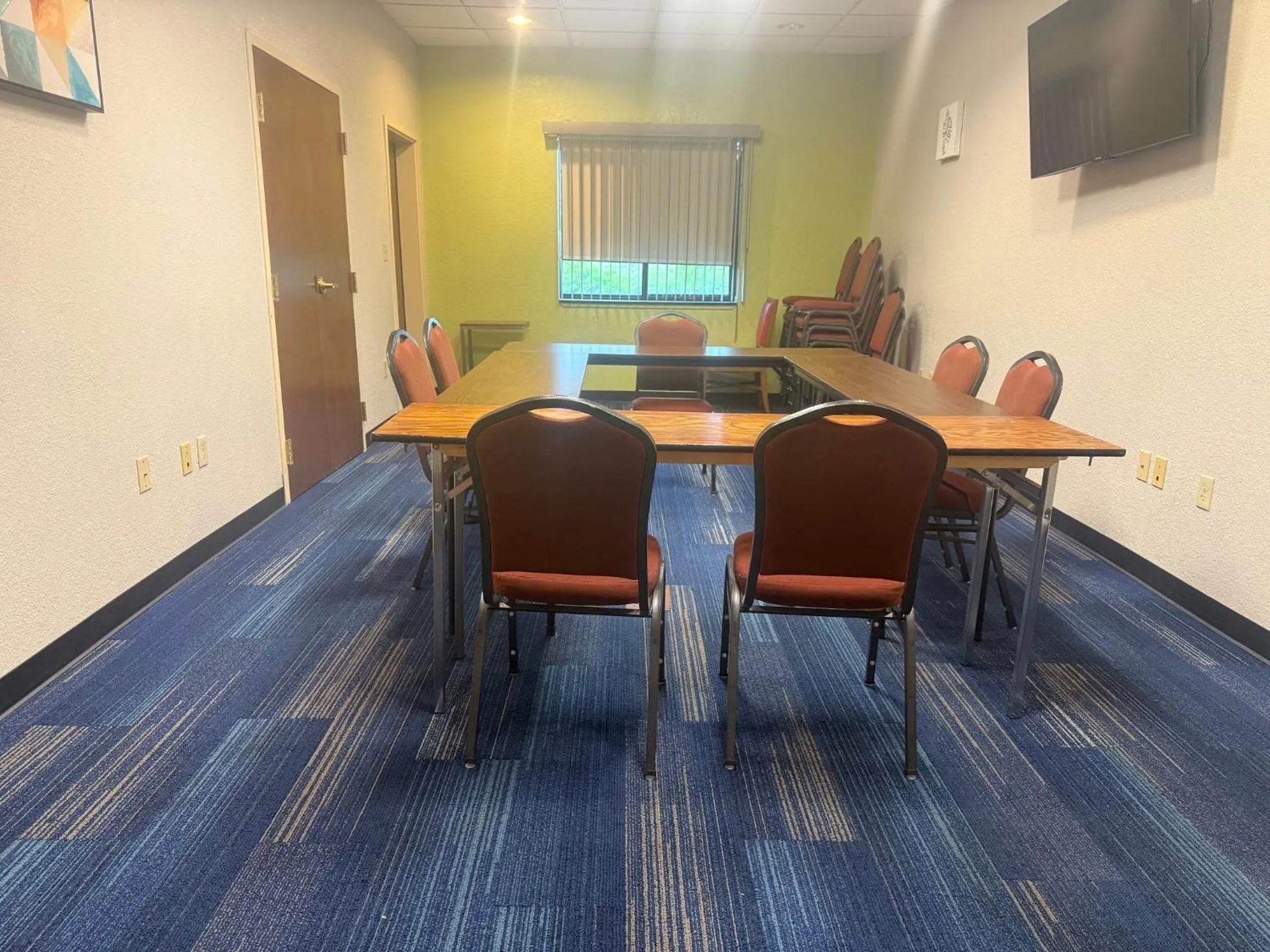 Meeting/conference room in Holiday Inn Express and Suites Quakertown - Allentown Area by IHG