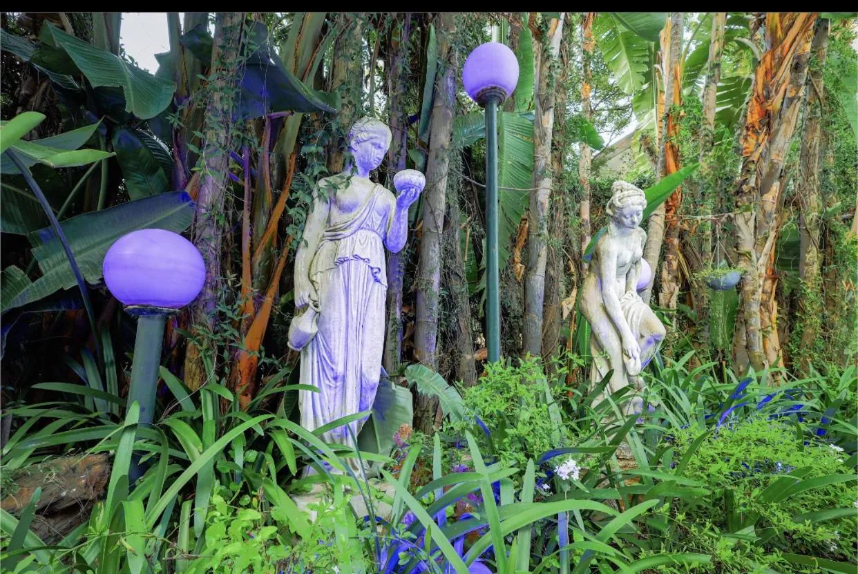 Garden in Villa Simonne