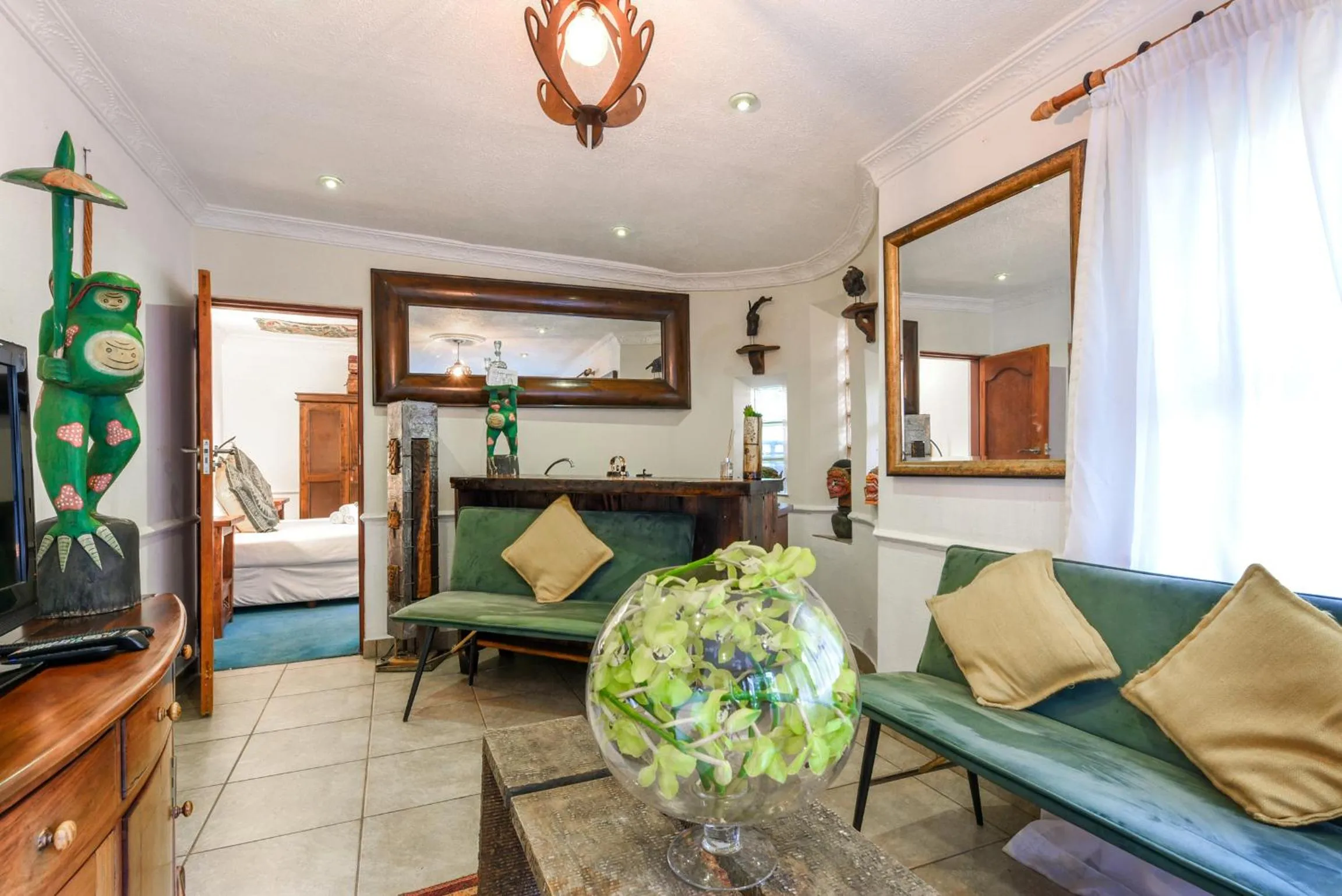 TV and multimedia in Villa Simonne