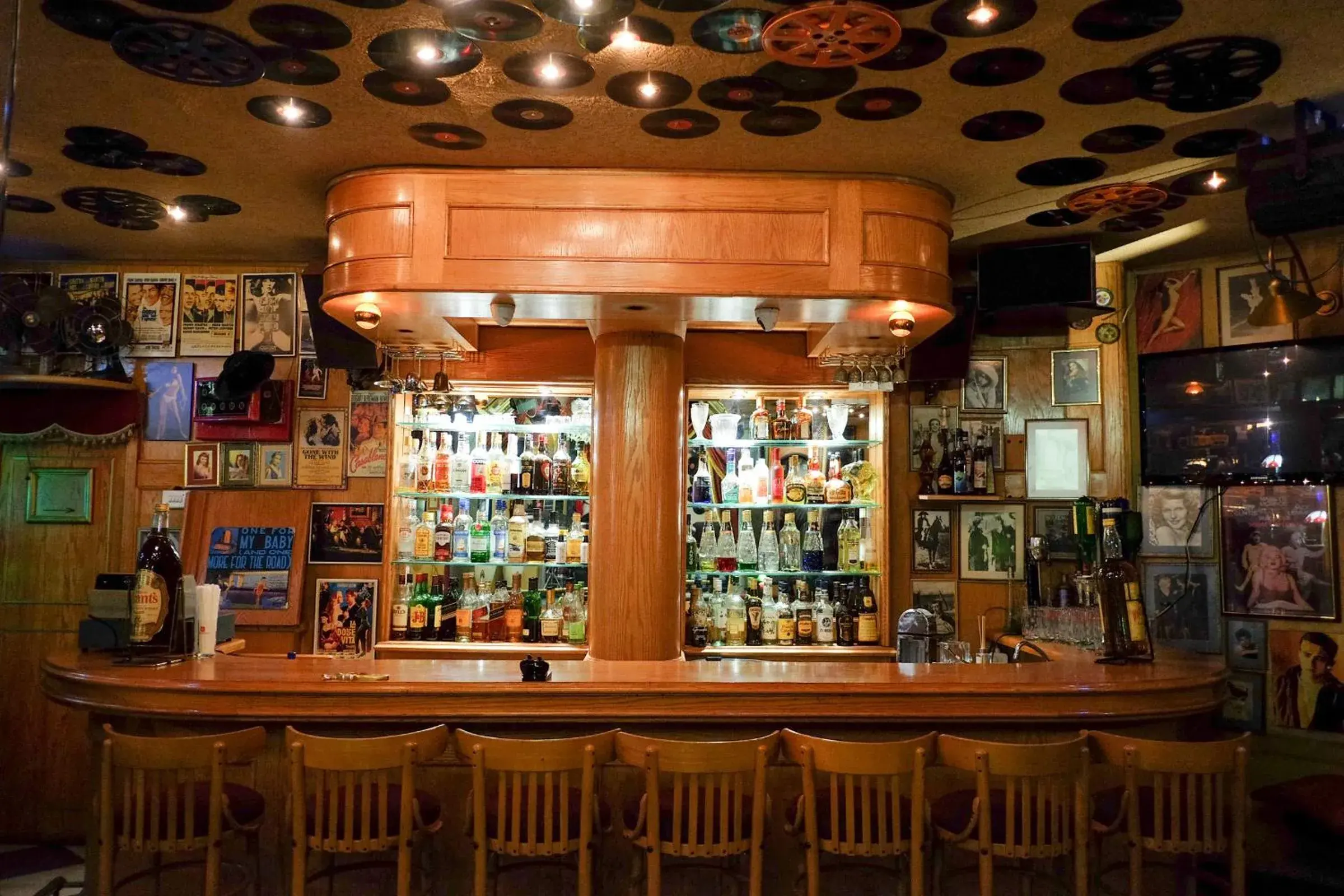 Lounge or bar in Villa Simonne Lounge or bar in Villa Simonne