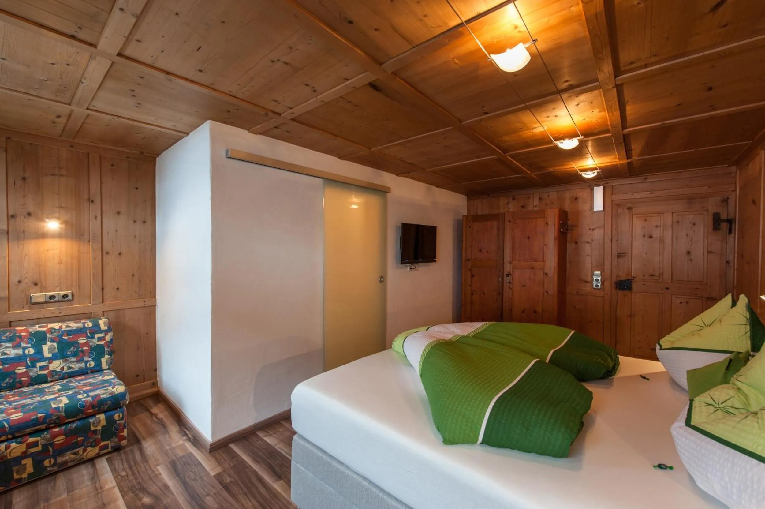 Photo of the whole room, Bed in Gästehaus Bergland