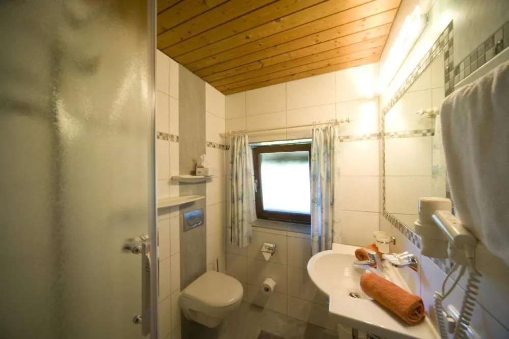 Bathroom in Gästehaus Bergland