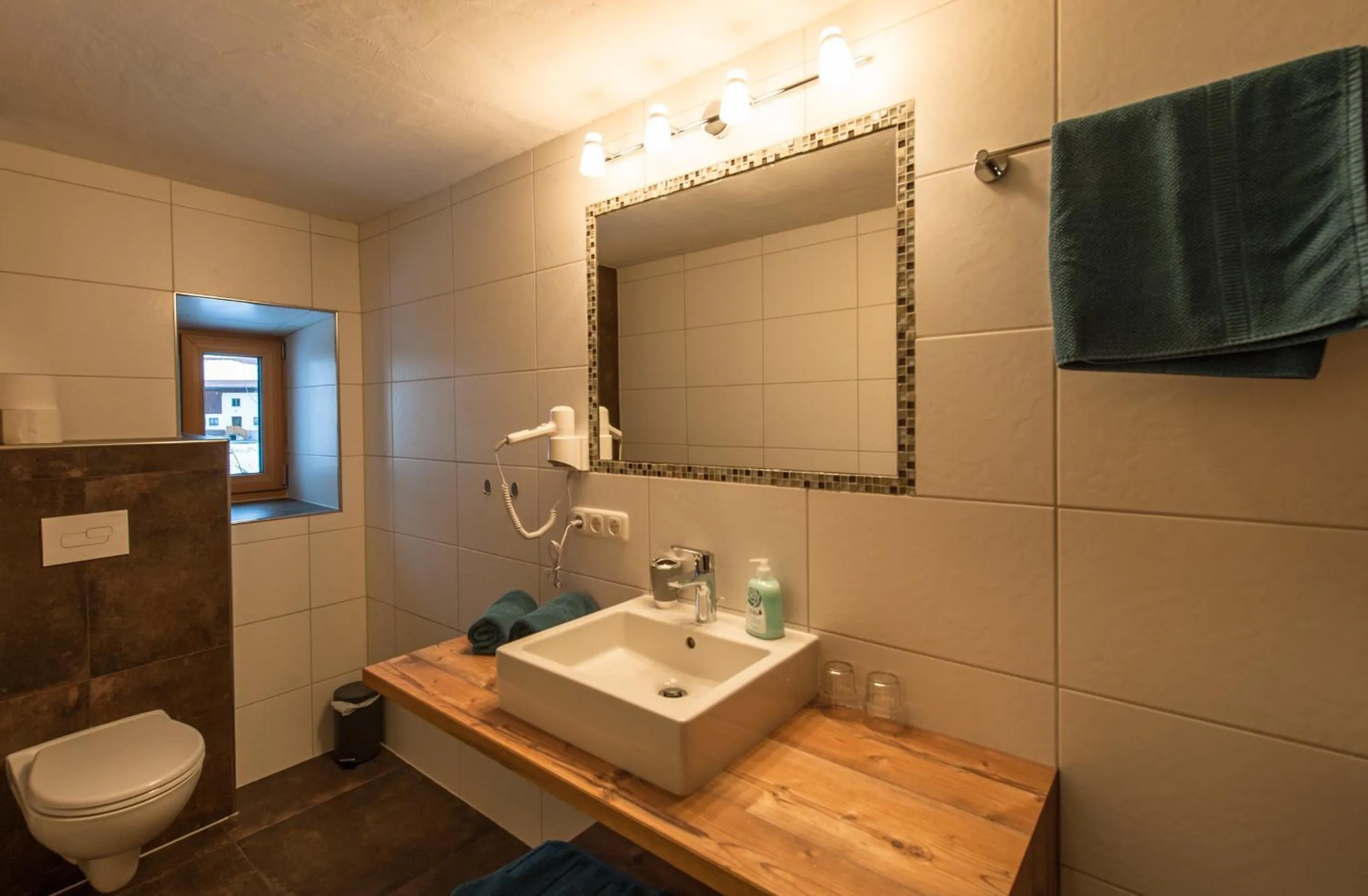 Toilet in Gästehaus Bergland