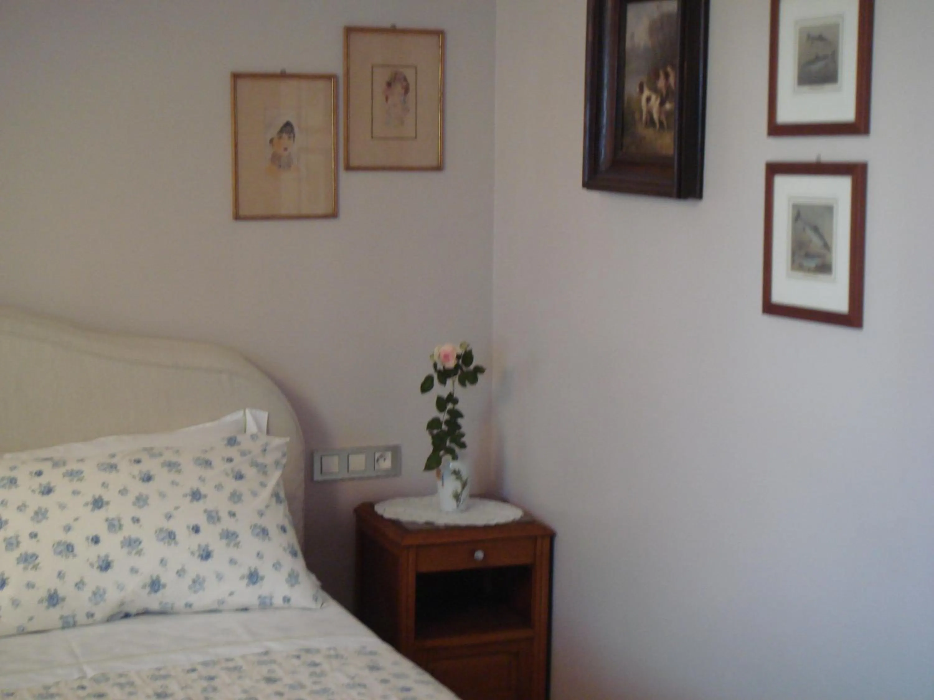 Decorative detail, Bed in B&B Maison Angélus