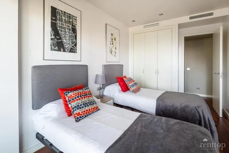 Bed in Rent Top Apartments Beach-Diagonal Mar