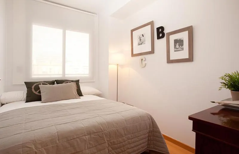Bed in Rent Top Apartments Beach-Diagonal Mar