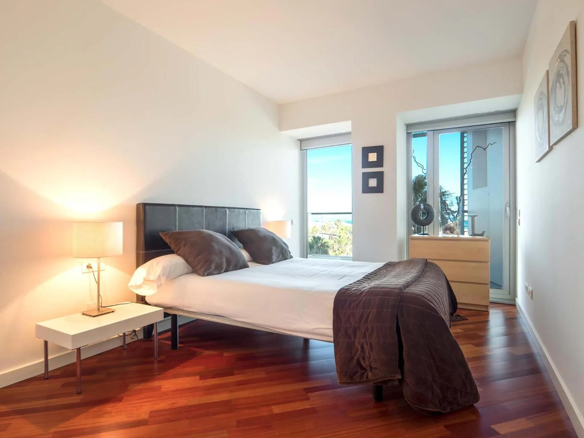 Bed in Rent Top Apartments Beach-Diagonal Mar