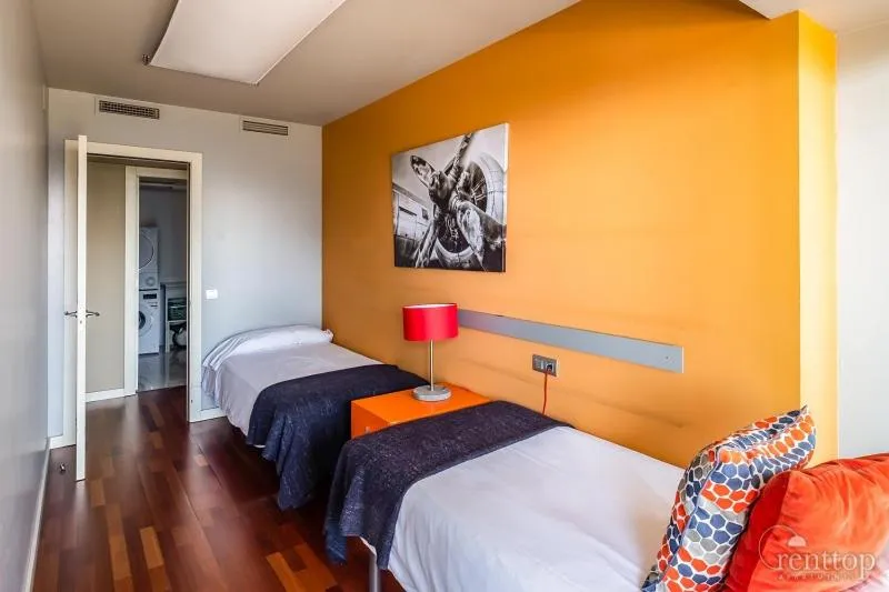 Bed in Rent Top Apartments Beach-Diagonal Mar