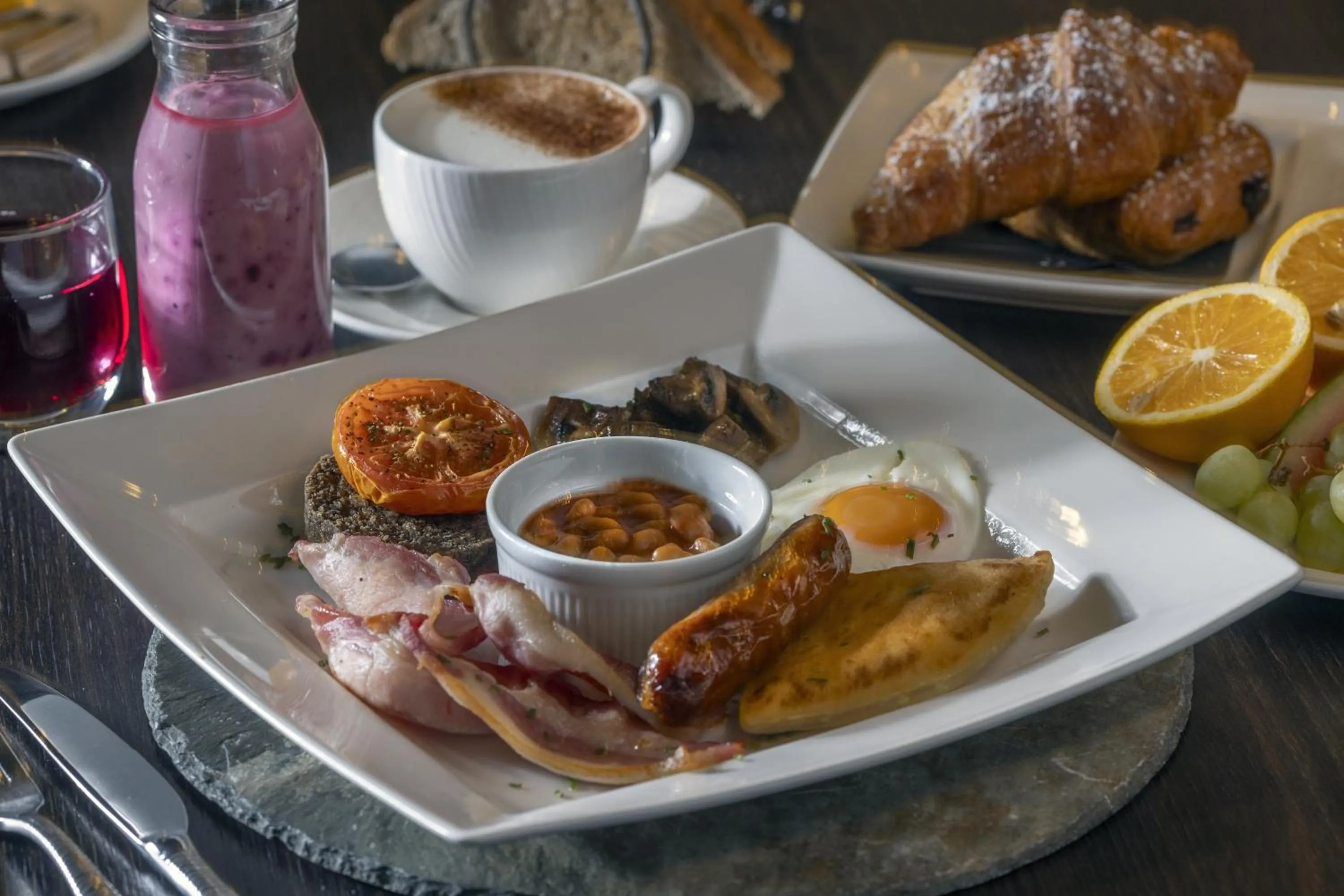 Breakfast in Best Western Garfield House Hotel