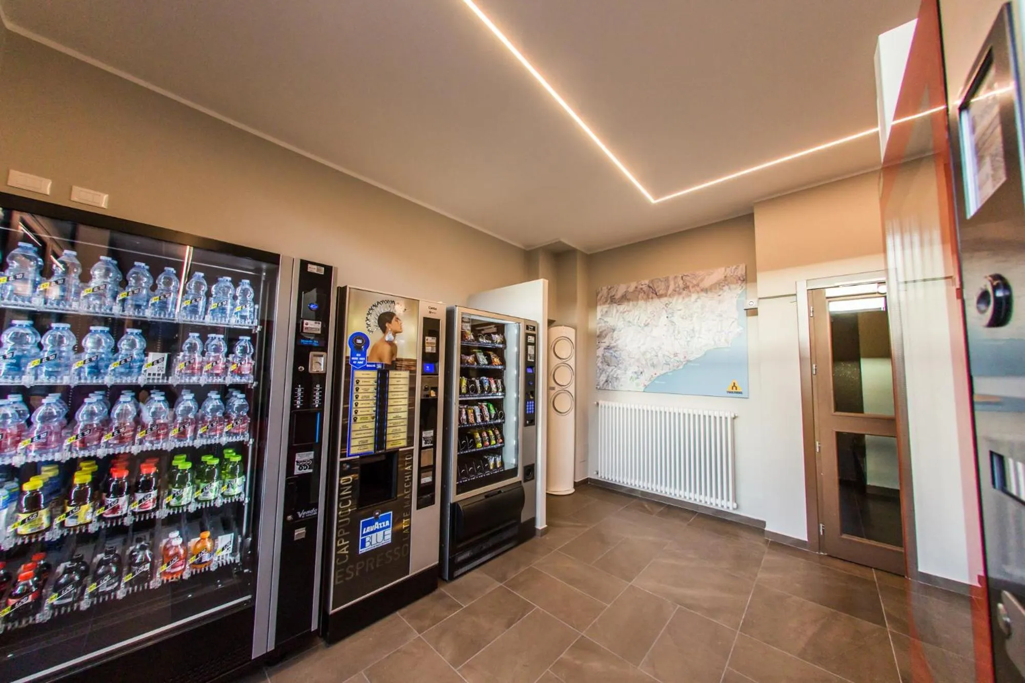 Restaurant/places to eat in Ligure Residence