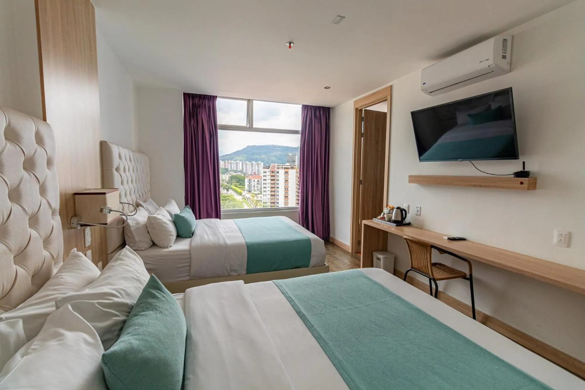 Twin Room in Hotel Roseliere Bucaramanga