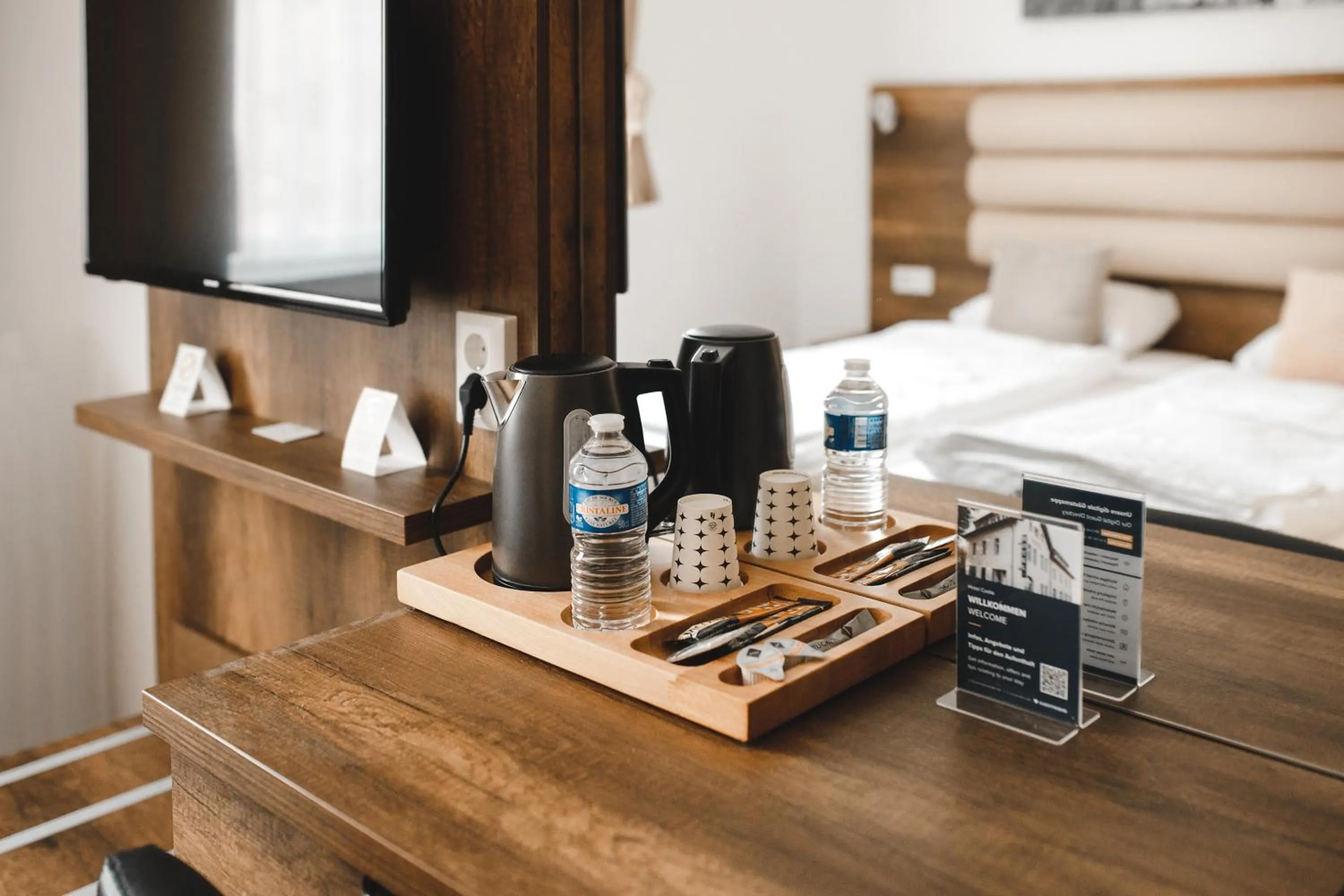 Coffee/tea facilities, Bed in Hotel Castle Rastatt