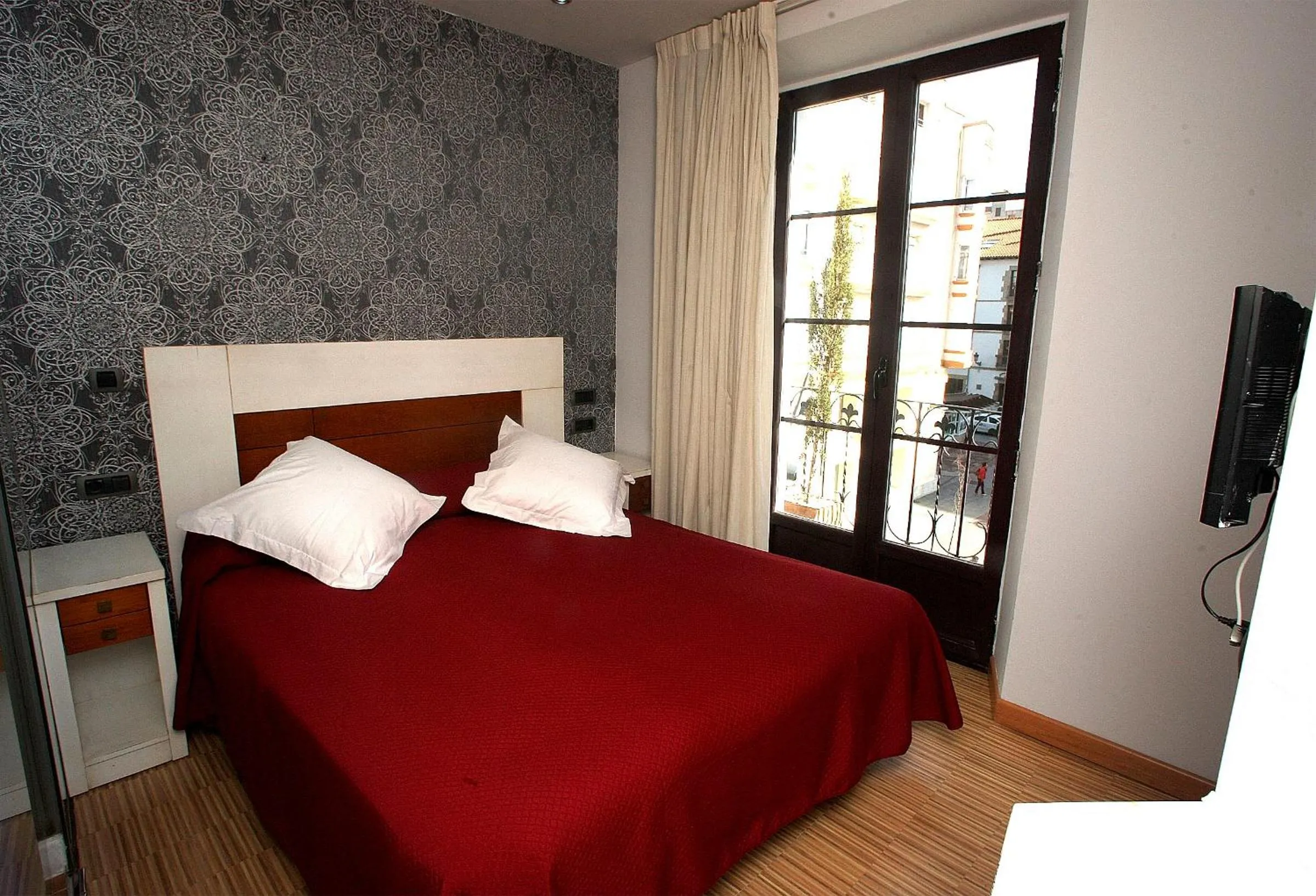 Double or Twin Room with Balcony in Hostal Centro