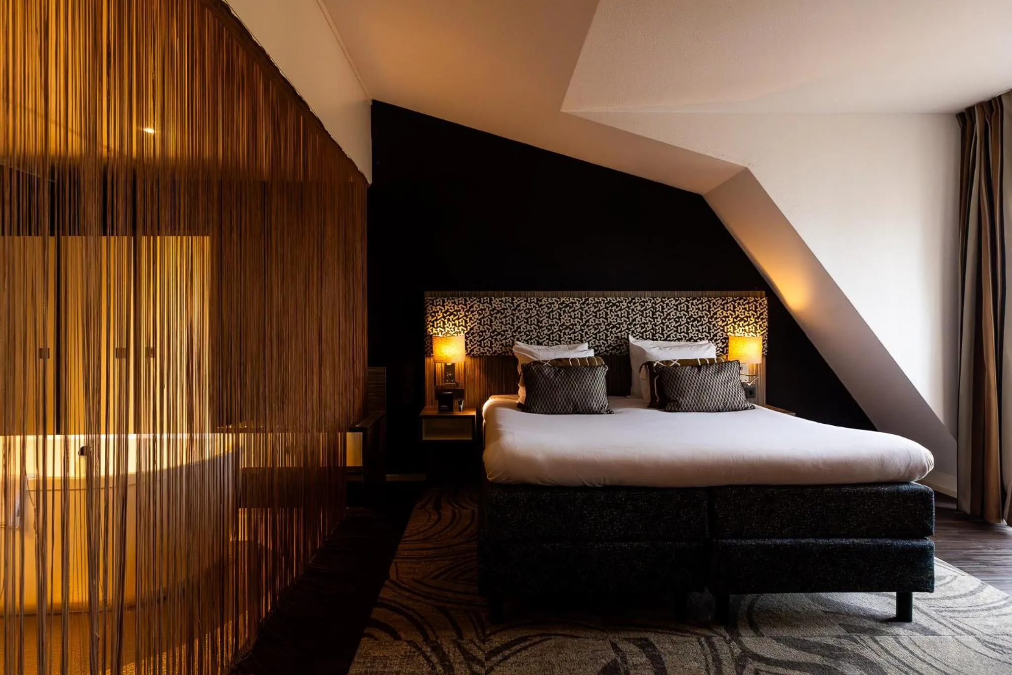 Bed in City Hotel Gouda, WorldHotels Crafted Collection
