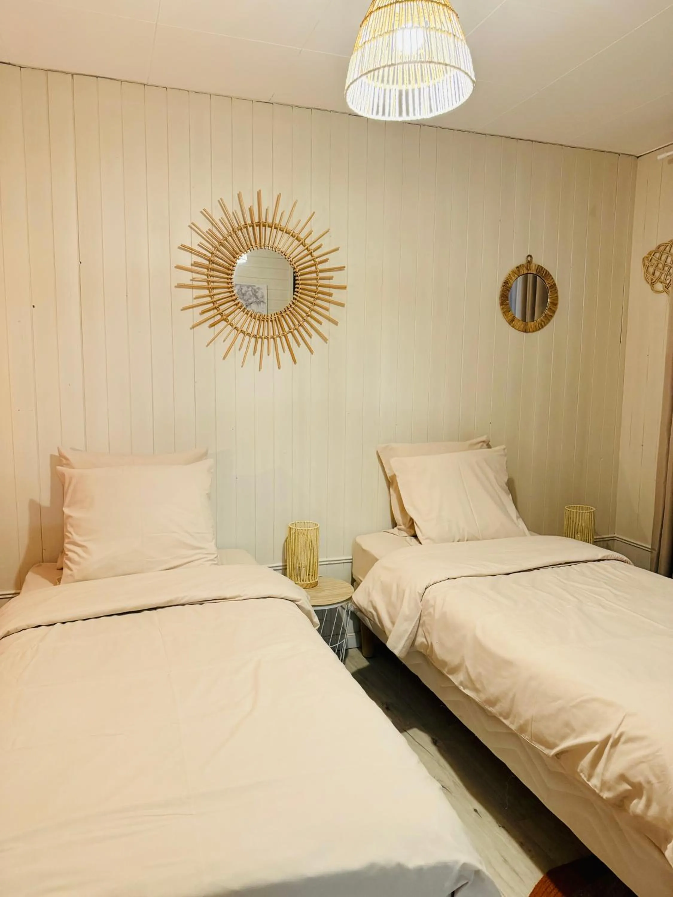 Bed in Motel Les Broussailles