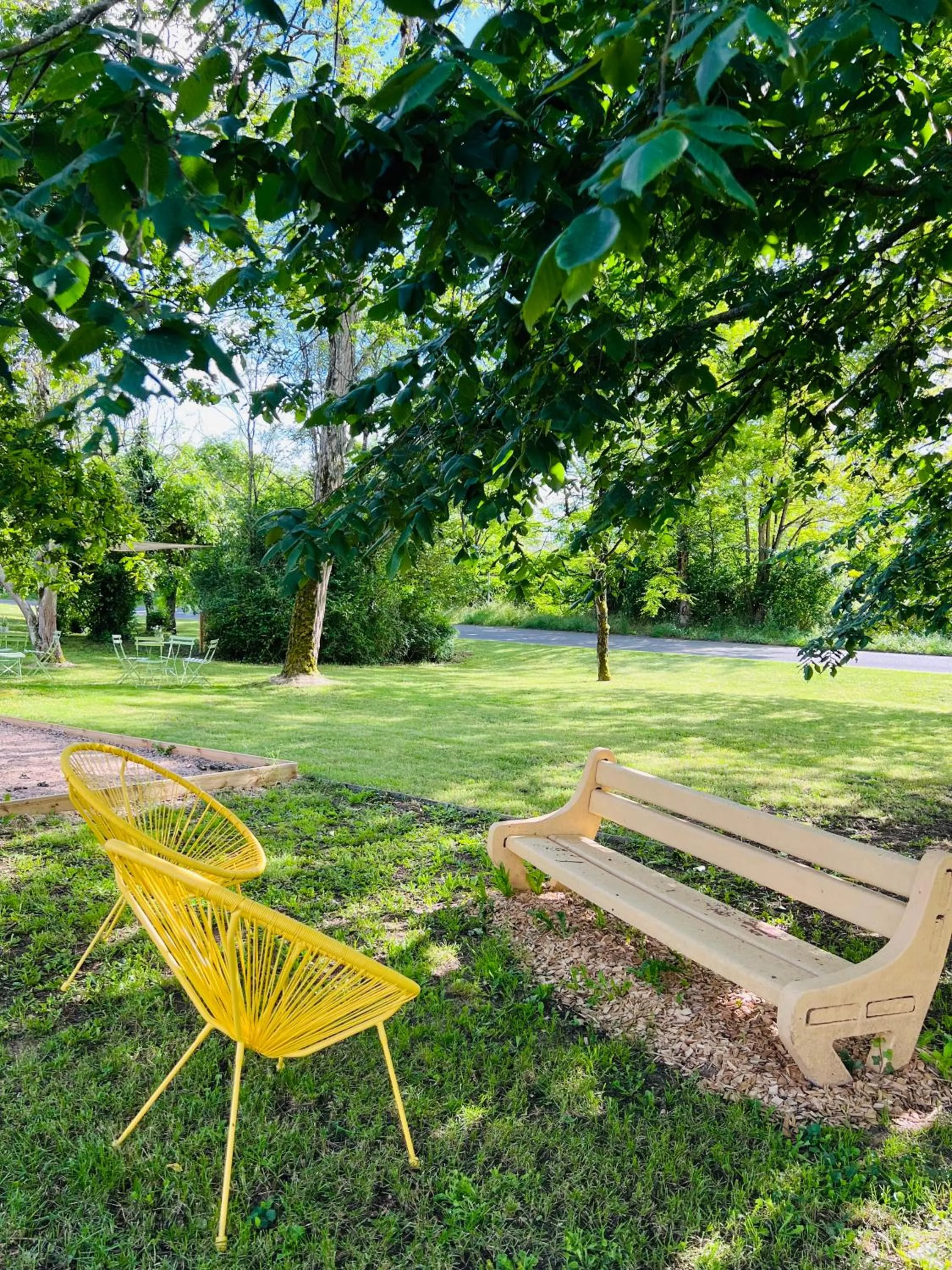 Garden in Motel Les Broussailles