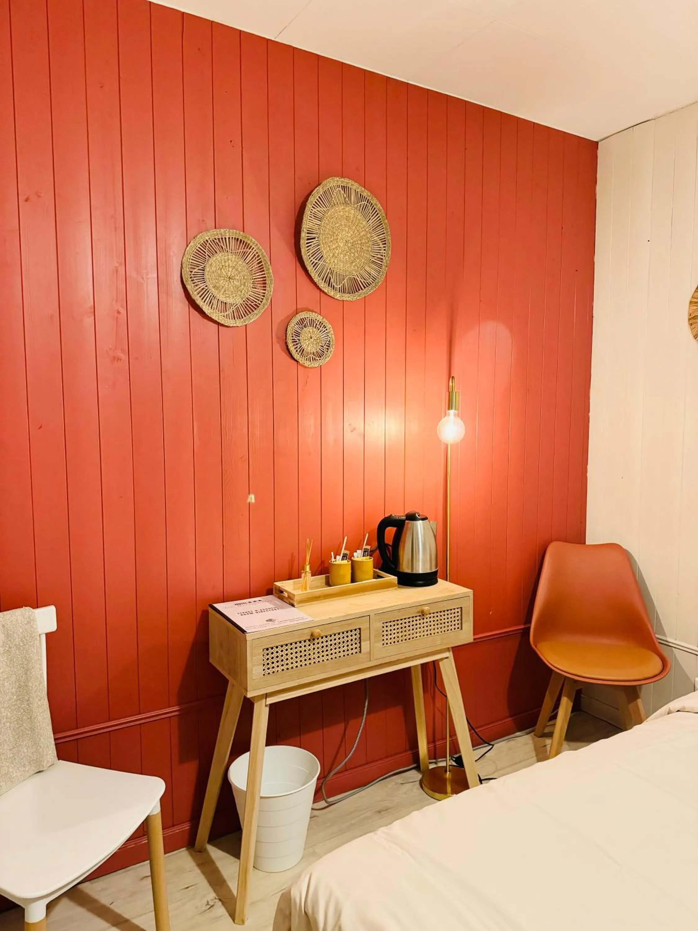 Bedroom, Bed in Motel Les Broussailles