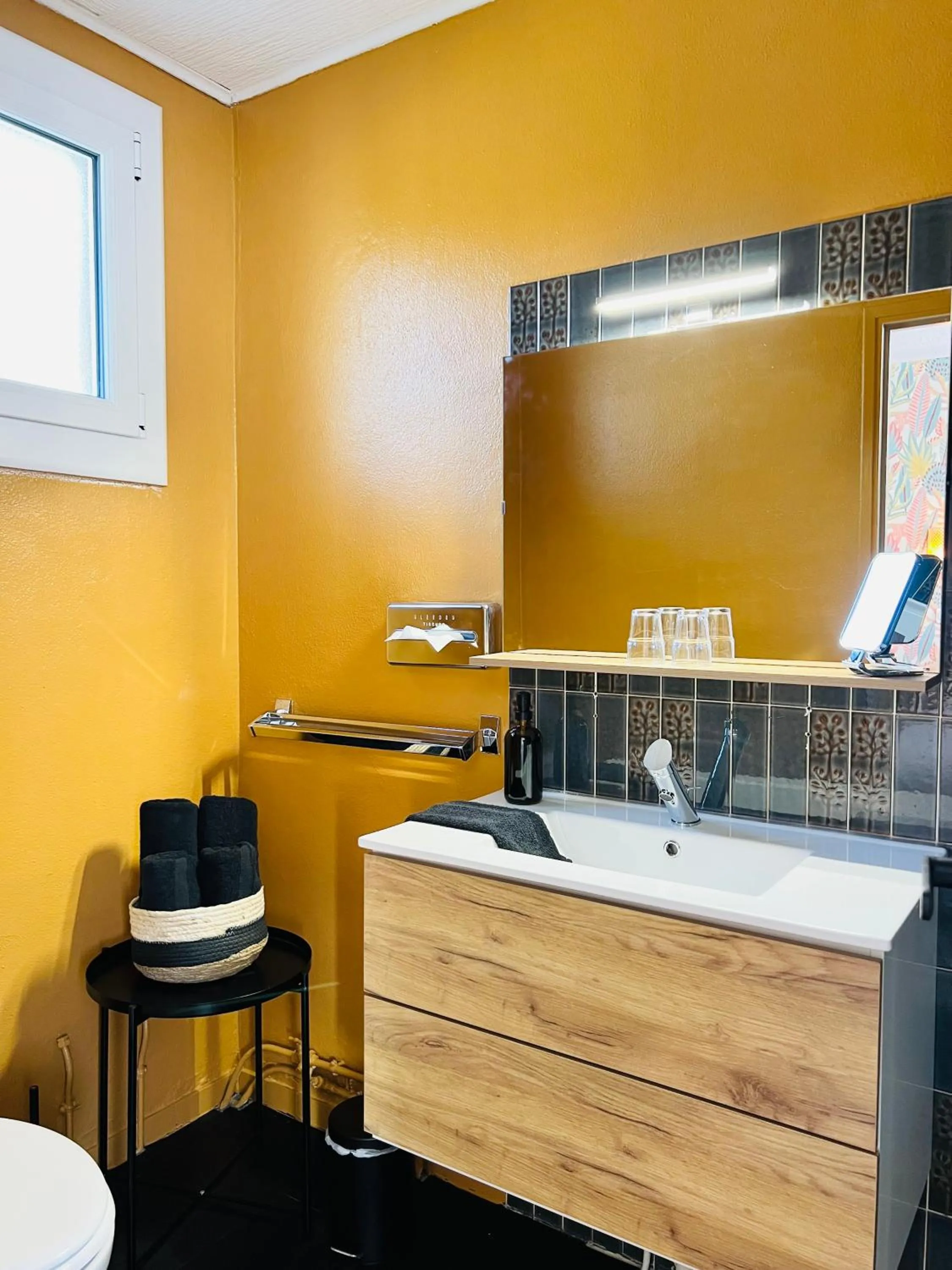 Bathroom in Motel Les Broussailles