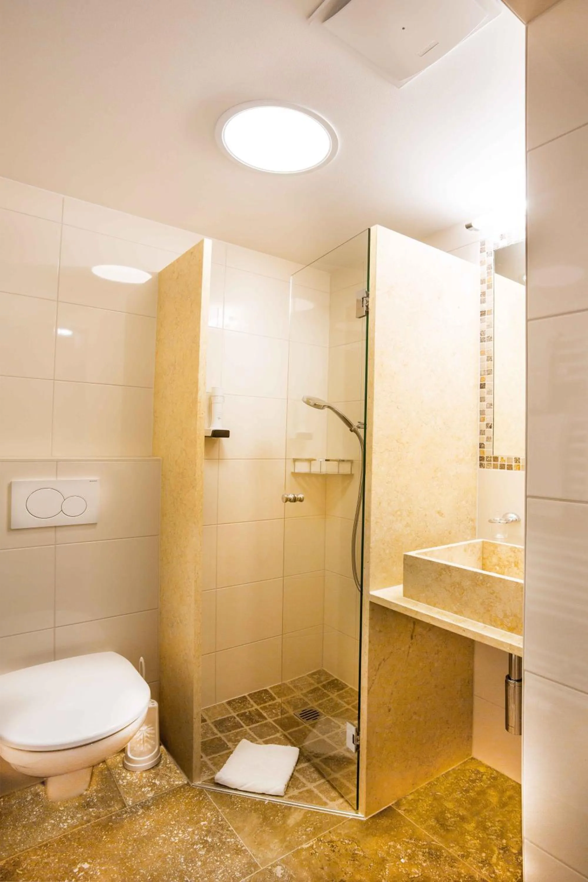Bathroom in Gasthof zum Wilden Kaiser